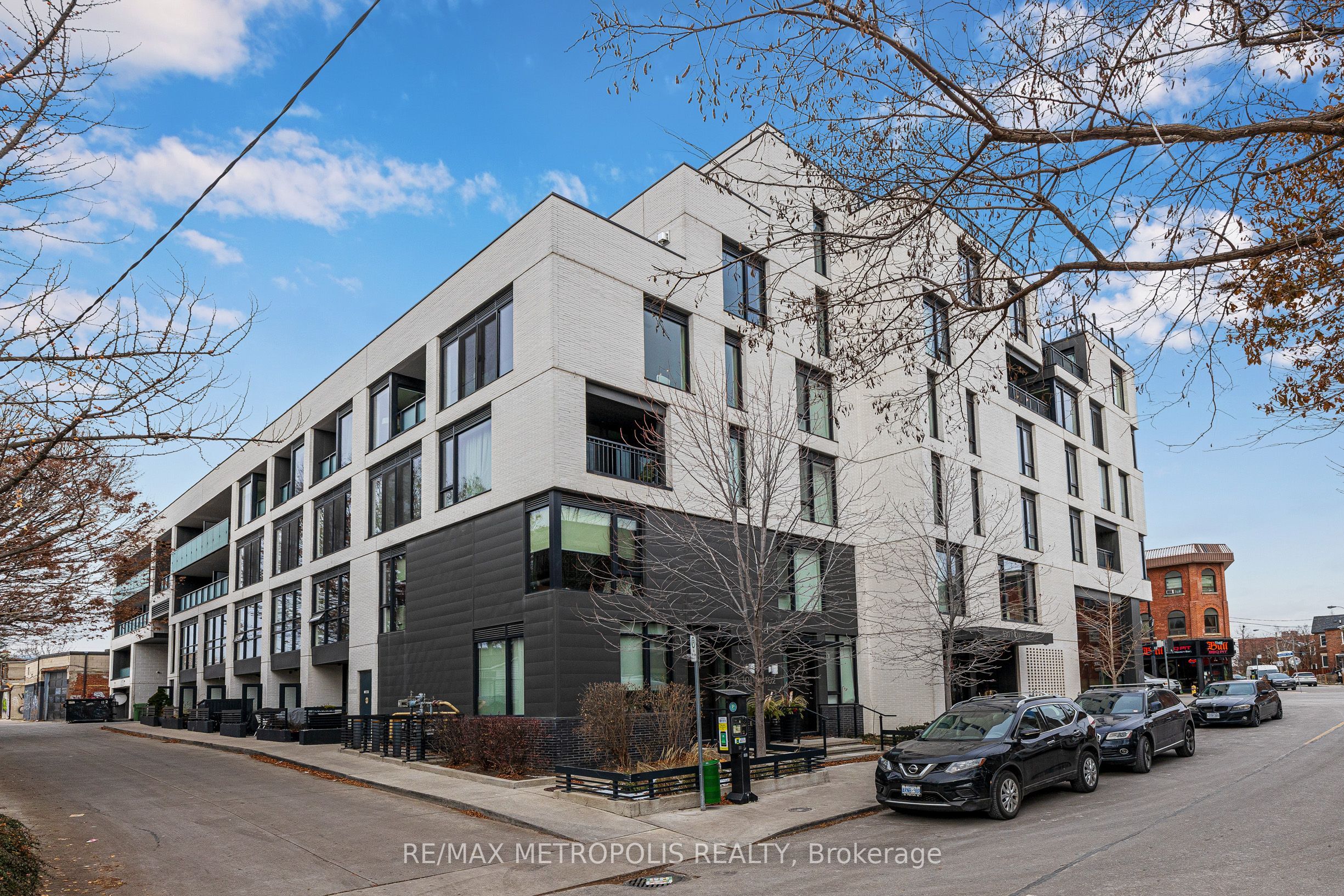 Unit 608 - 530 Indian Grove, Toronto 3