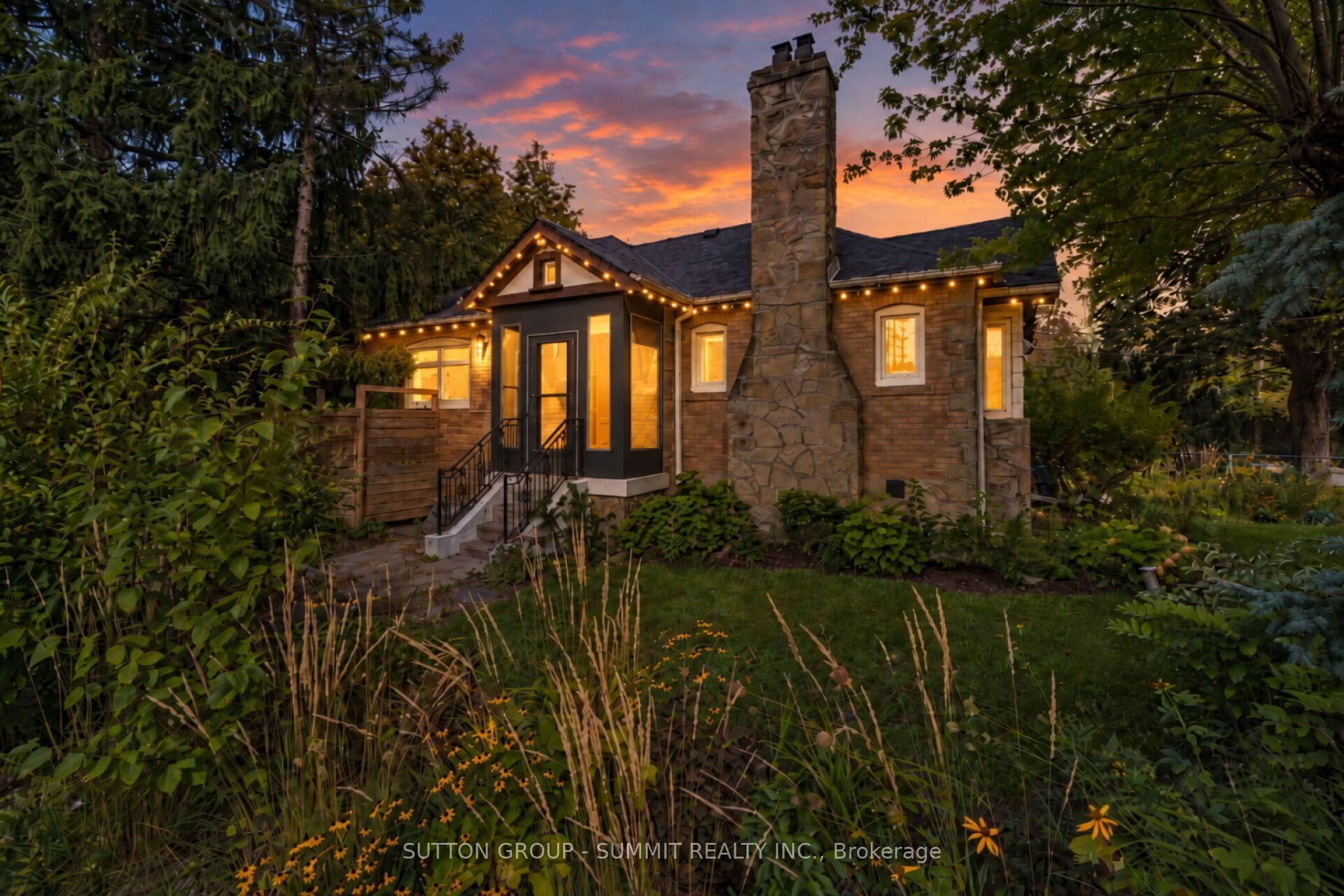 32 ELLIS Avenue, Toronto 2