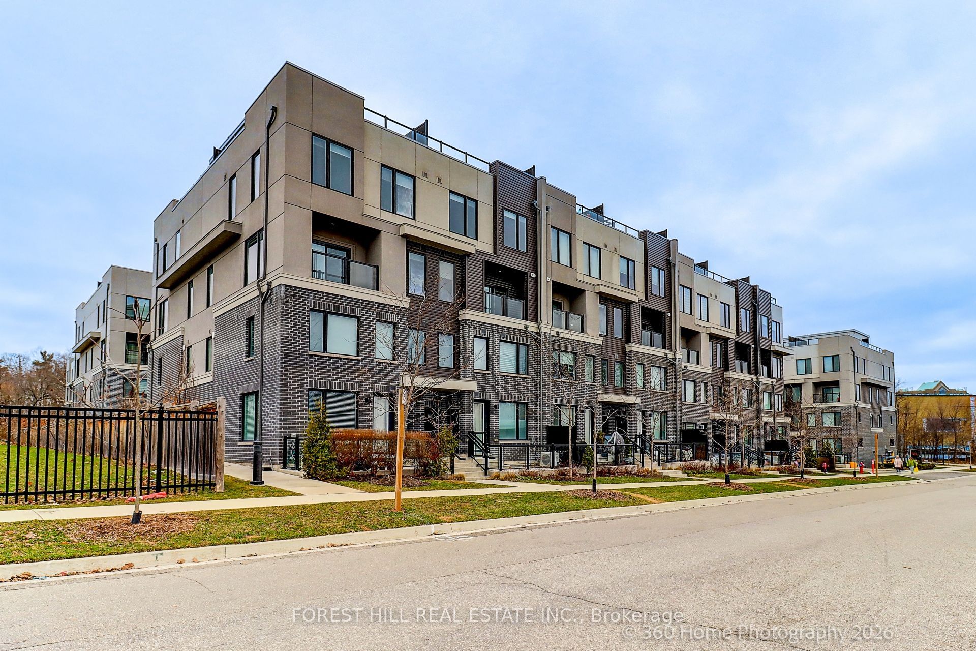 Unit 12 - 3472 Widdicombe Way, Mississauga 2