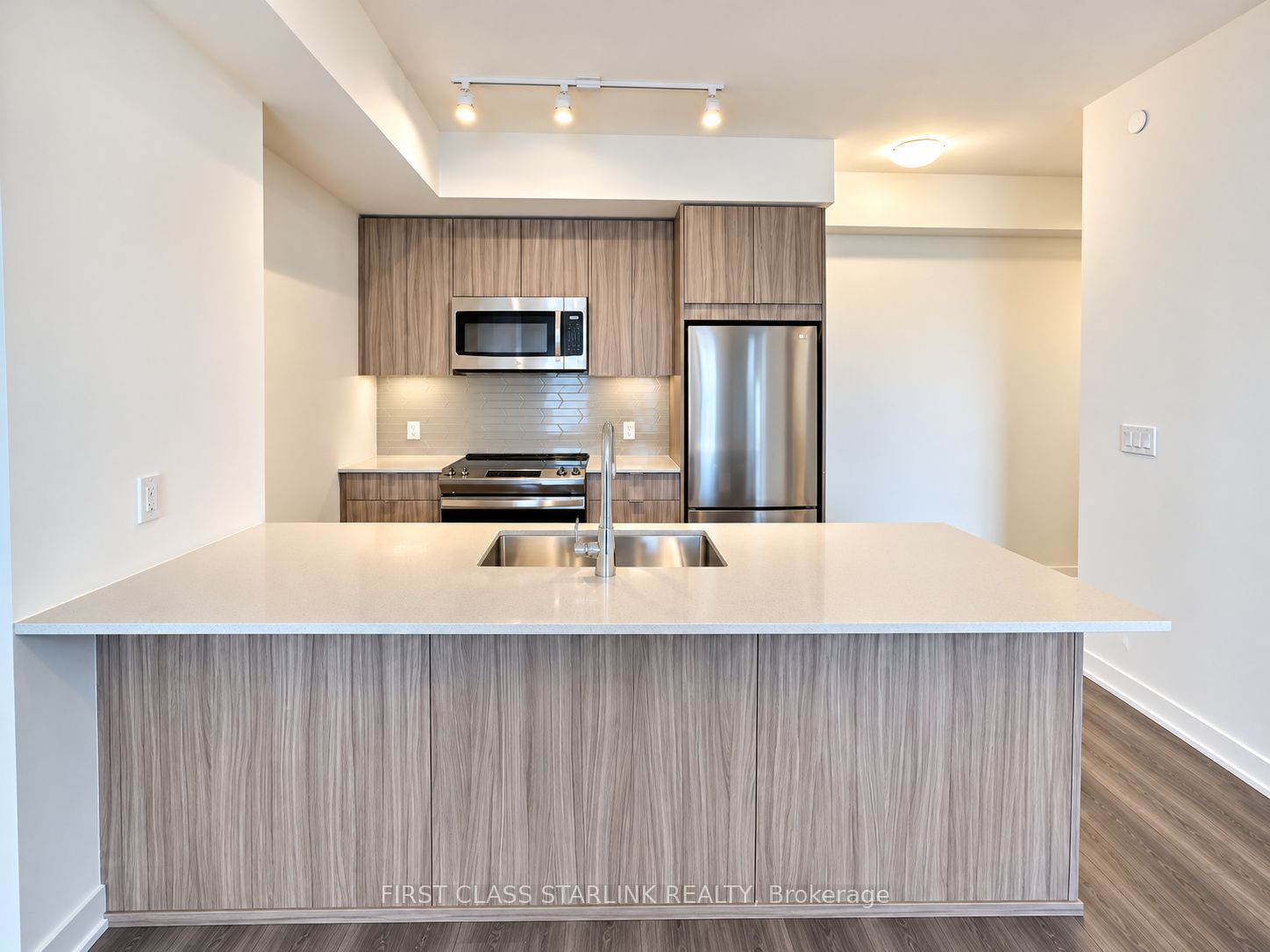 Unit 1705 - 4130 Parkside Village Drive, Mississauga 5