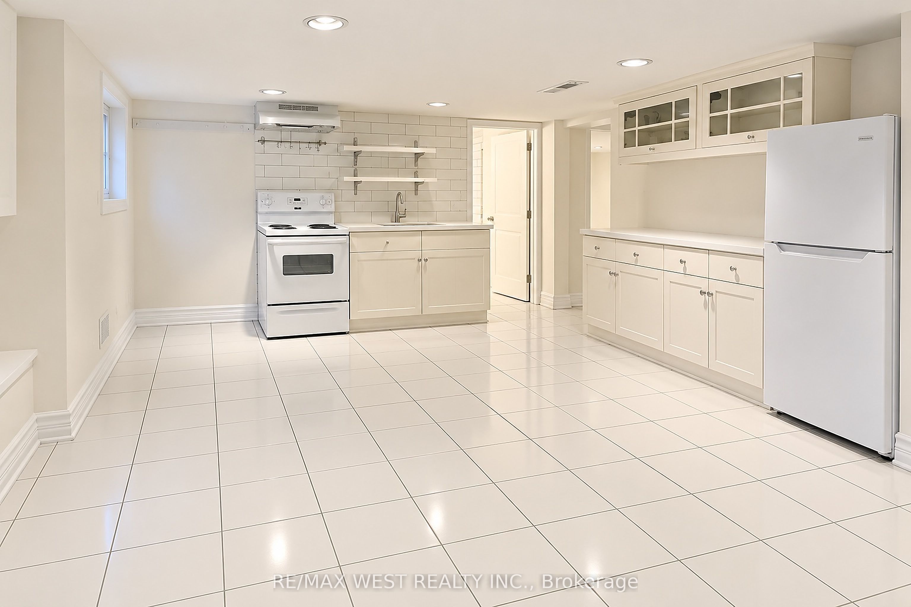 Unit Bsmt - 117 Rosemount Avenue, Toronto 4
