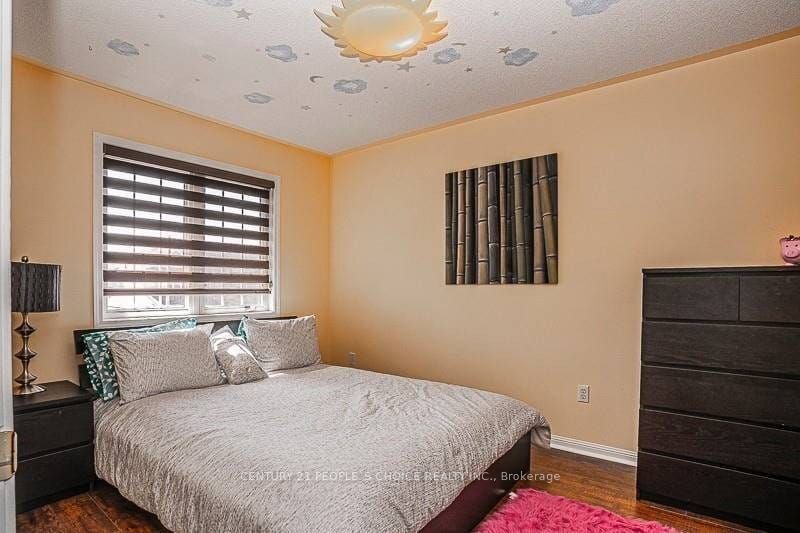 50 Sweetwood Circle W, Brampton 3