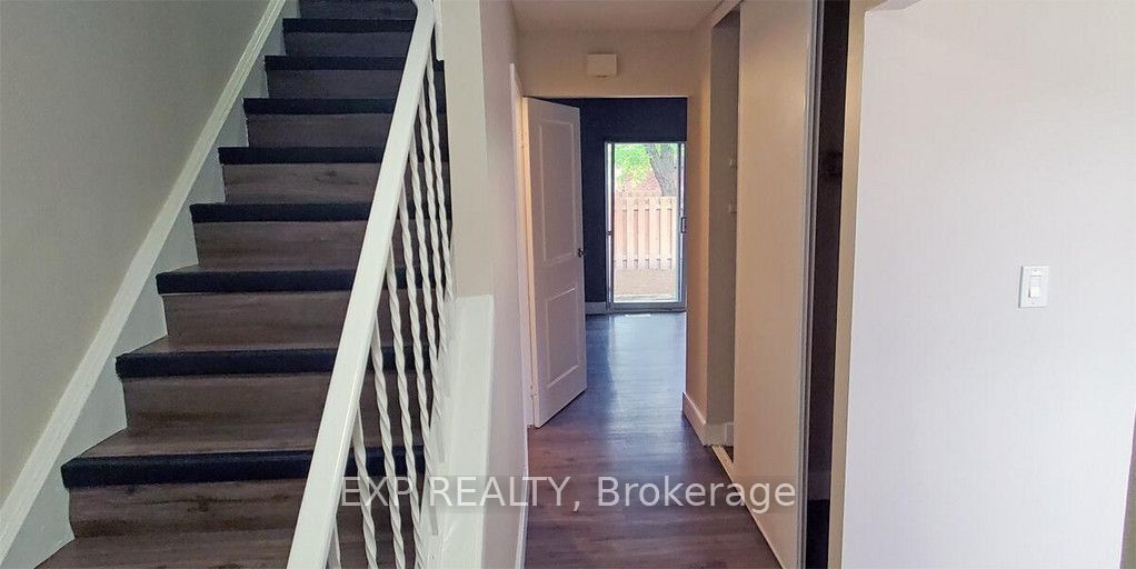 Unit 24 - 33 Berkley Drive, St. Catharines 2