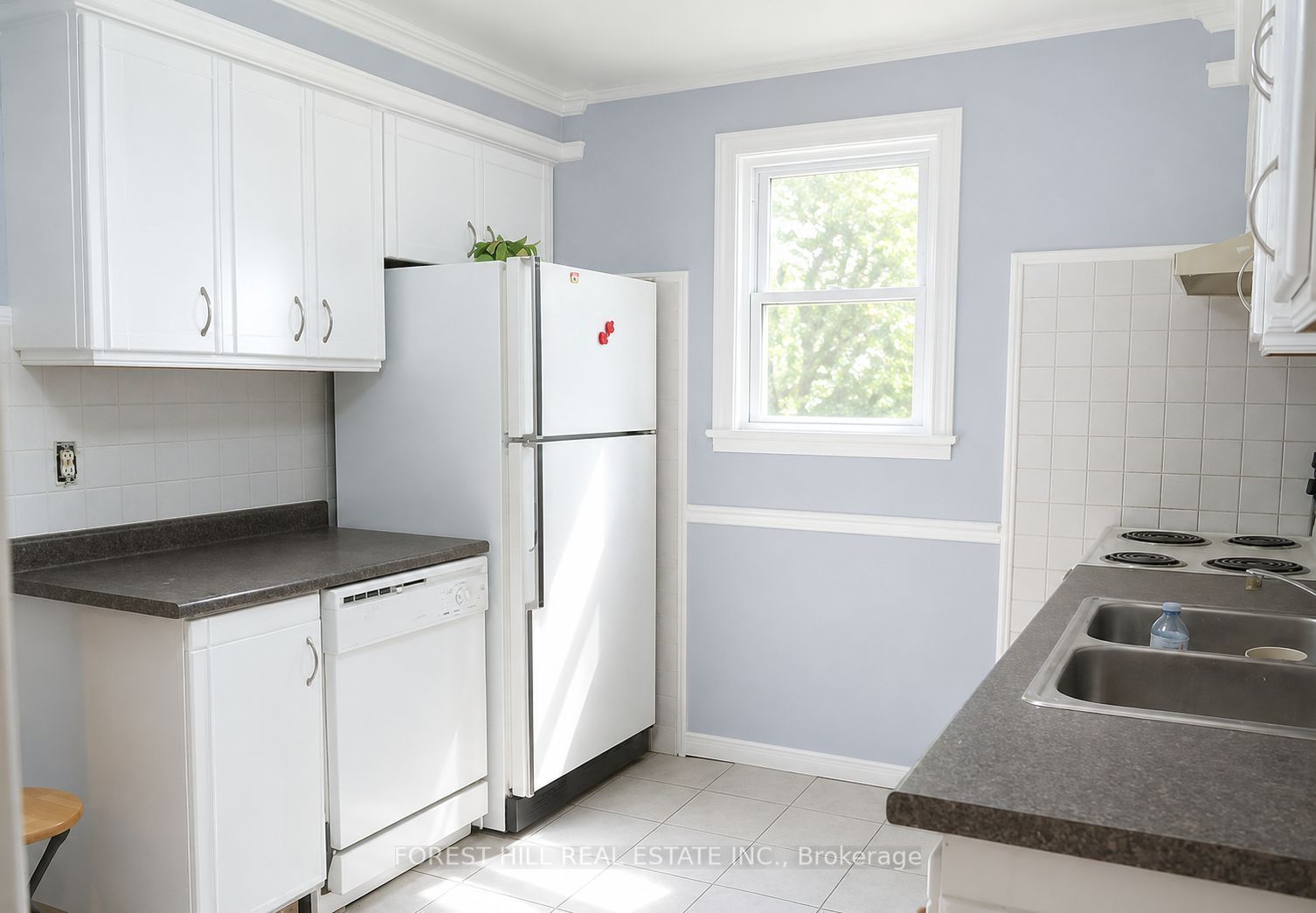 Unit Main - 70 Tunis Street, St. Catharines 2
