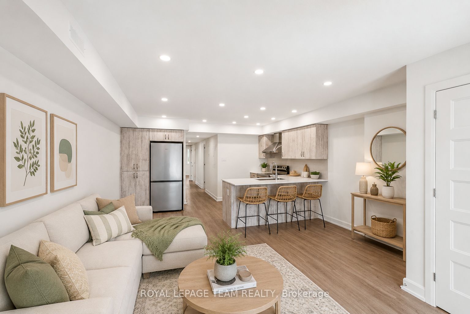 Unit B - 1229 Shillington Street, Ottawa 4