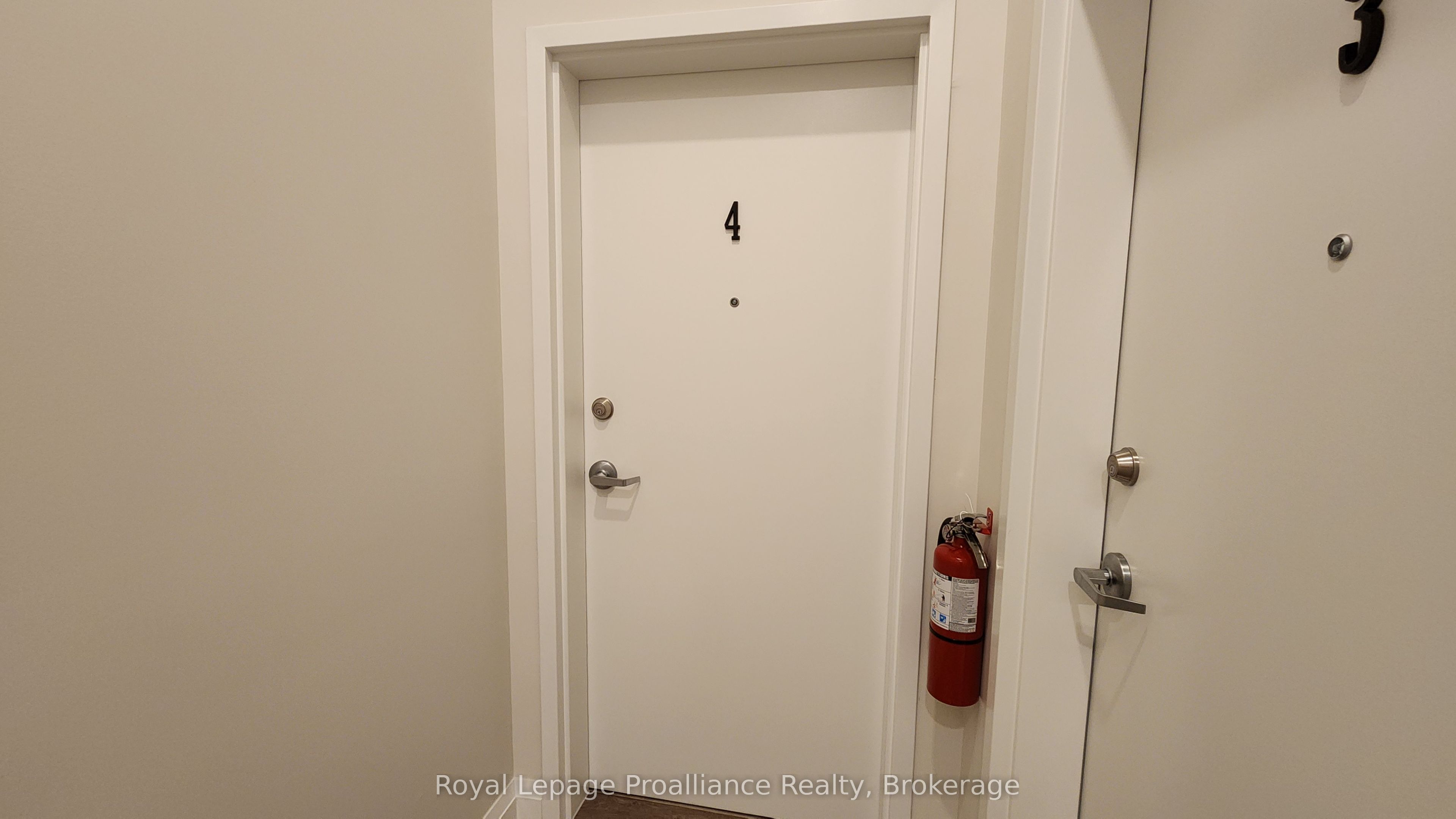 Unit 4 - 261 Front Street, Belleville 1