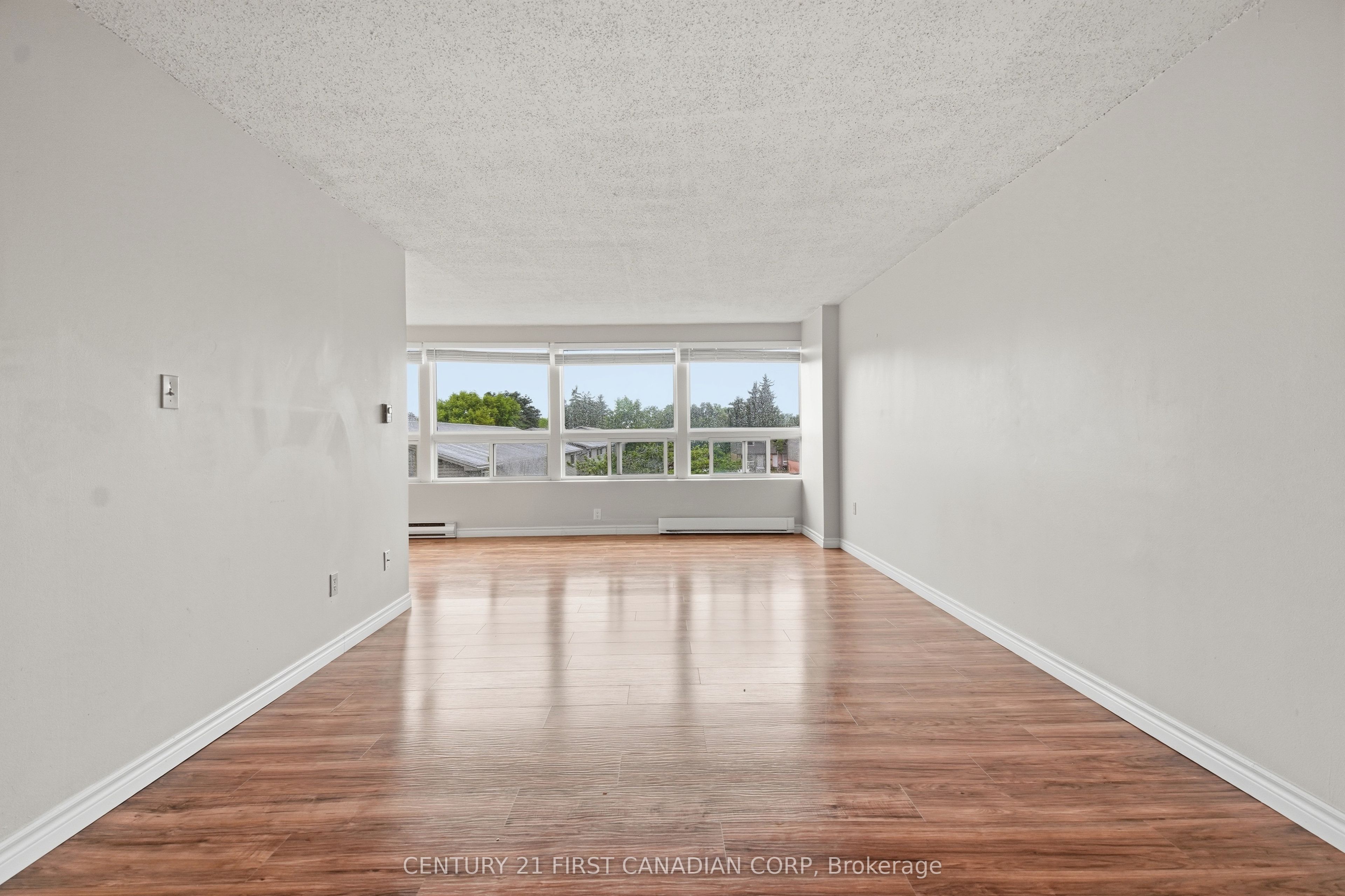 Unit 306 - 1445 HURON Street, London 5