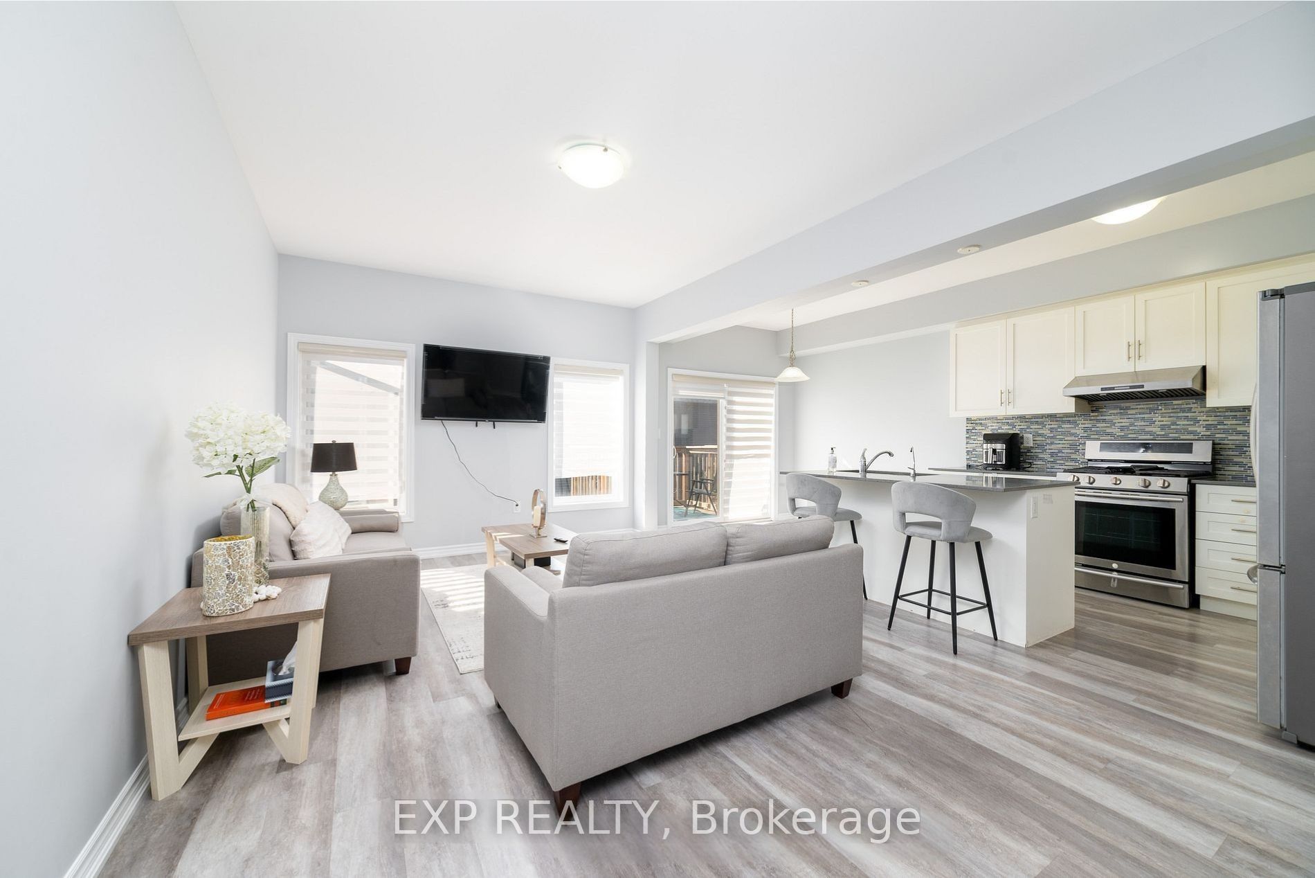Unit 44 (Main) - 324 Equestrian Way, Cambridge 5