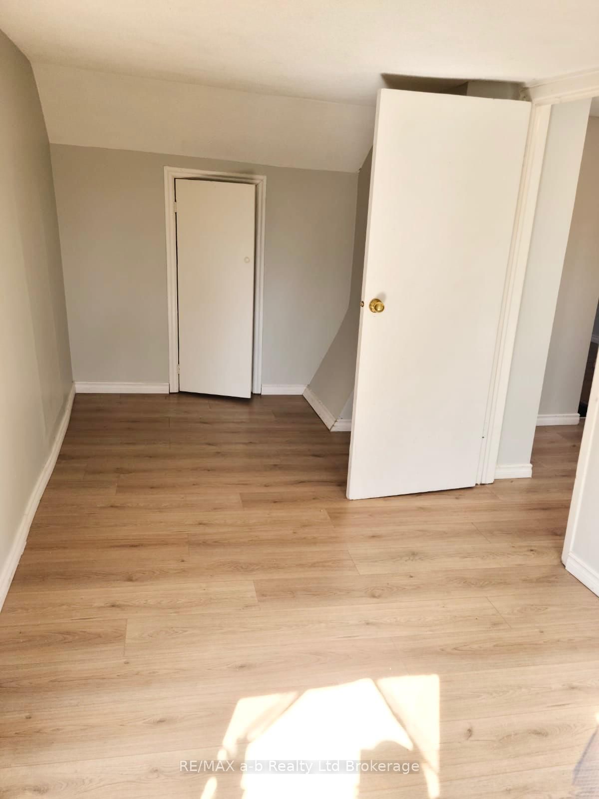 Unit 2 - 26 Stanley Street, London 4