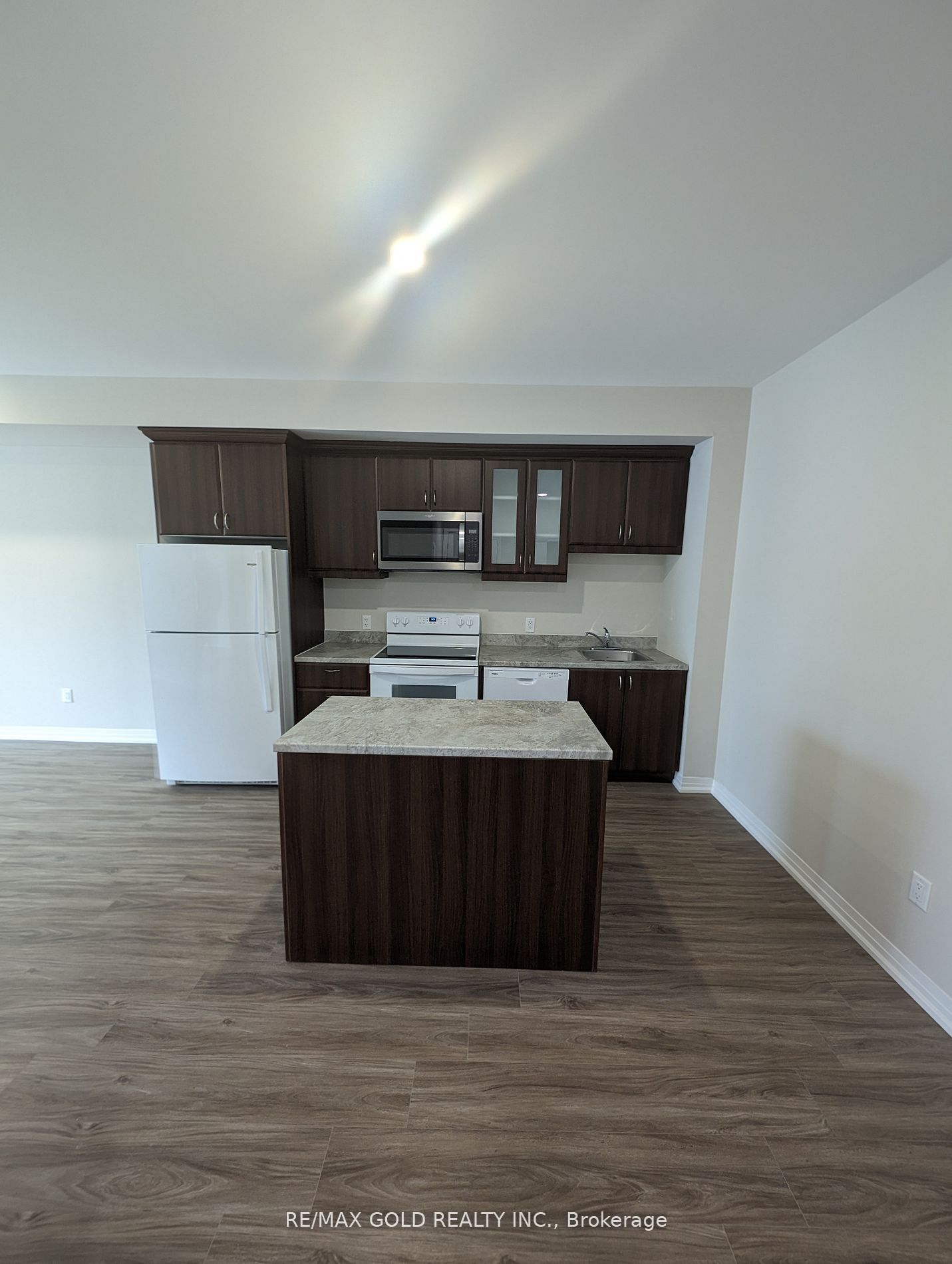Unit 105 - 50 Herrick Avenue, St. Catharines 5