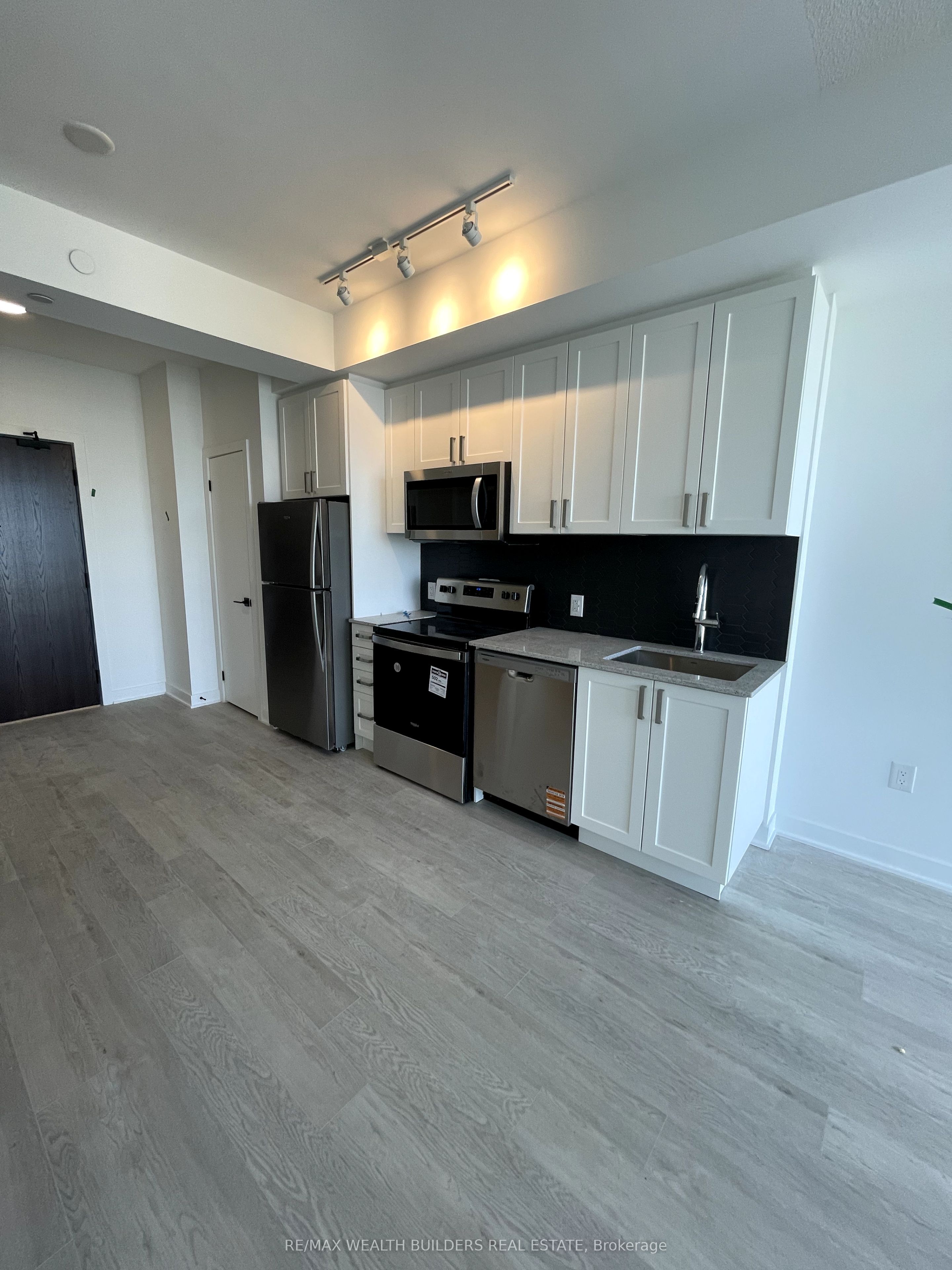 Unit 1513 - 2782 Barton Street E, Hamilton 4