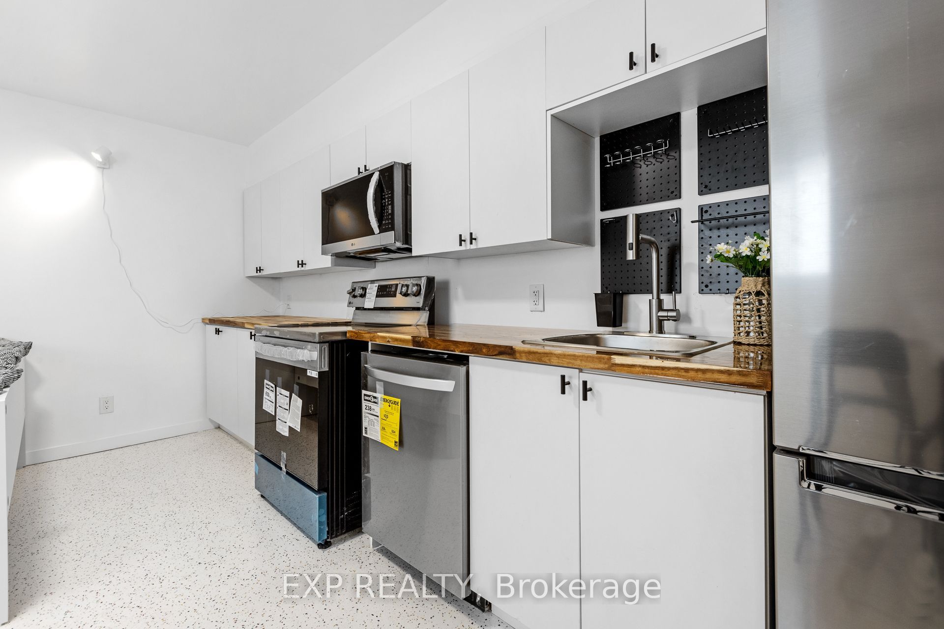 Unit 6 - 204 Ste Monique Street, Ottawa 5