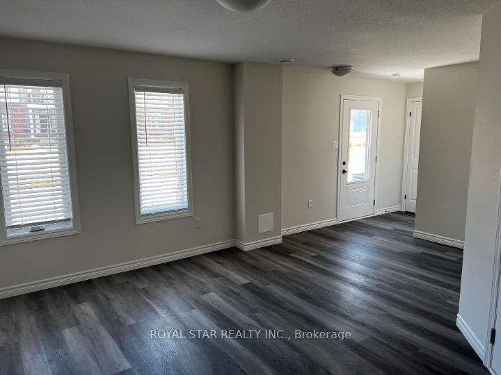 Unit 32 - 2529 Meadowlands Way, London 2