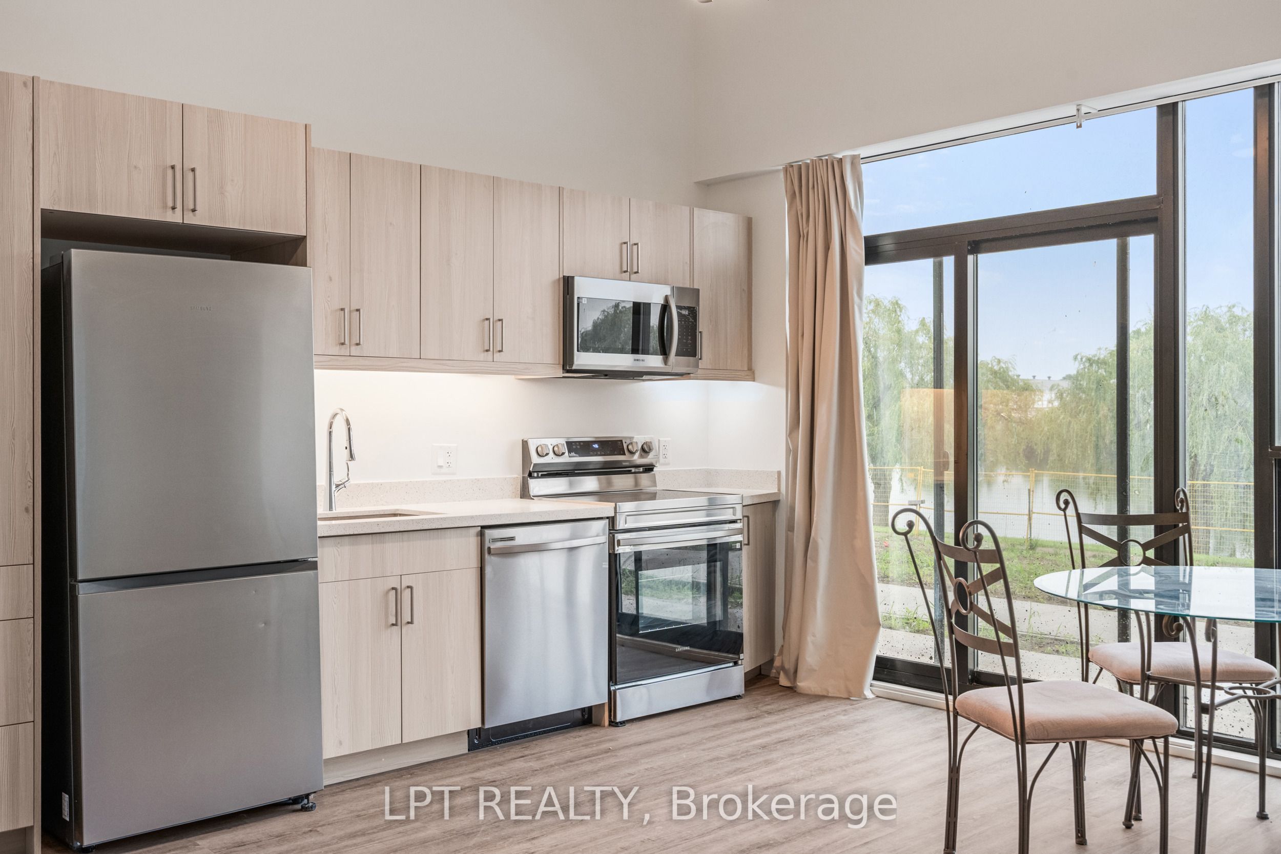 Unit 116 - 350 Prince Charles Drive S, Welland 2