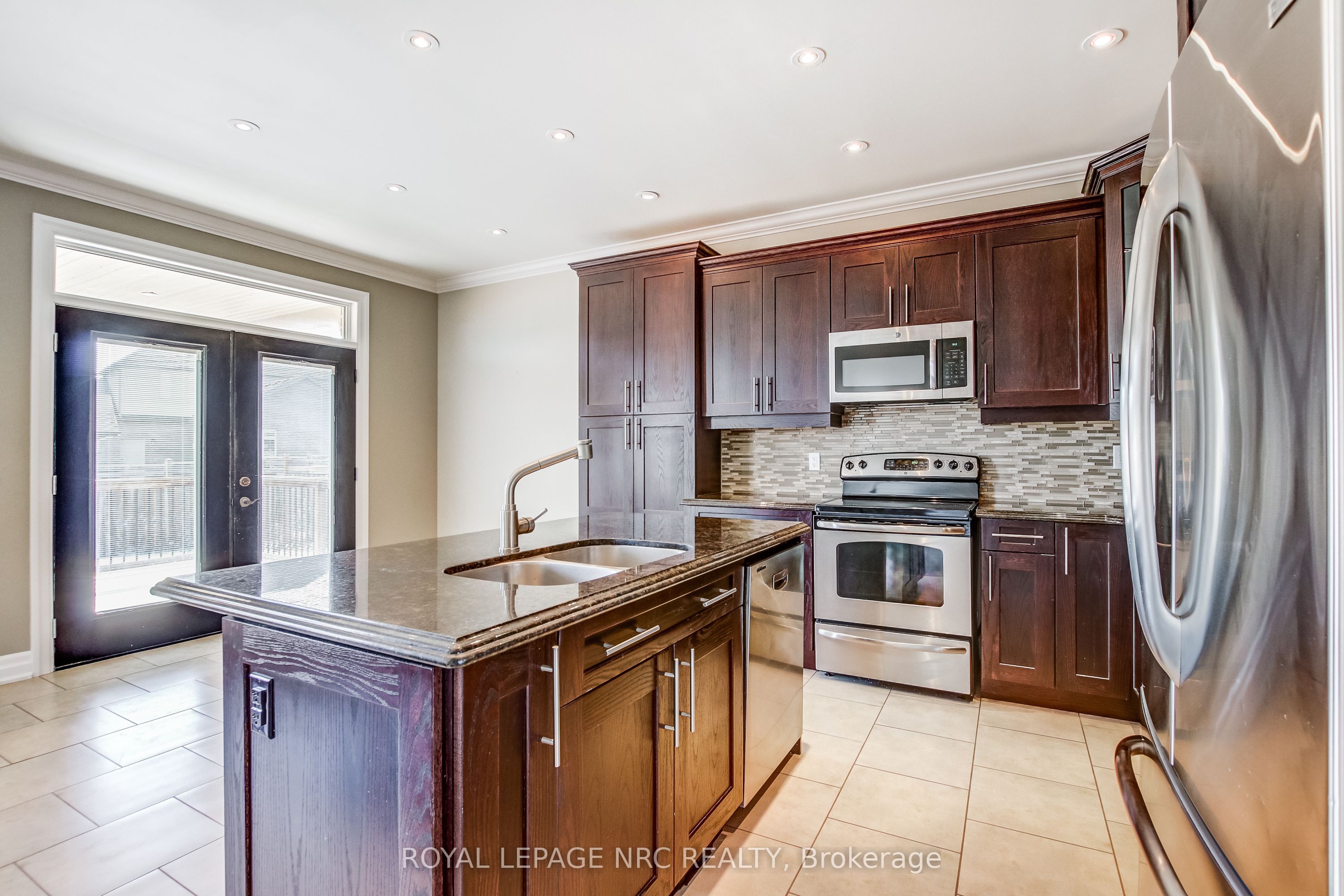 5784 Ironwood Street, Niagara Falls 5