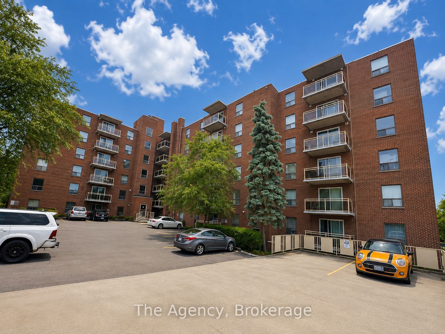 Unit 604 - 99 Church Street, St. Catharines 2