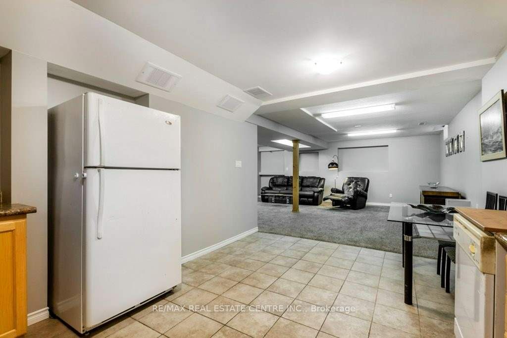 Unit Basemen - 131 Mcnichol Drive, Cambridge 3