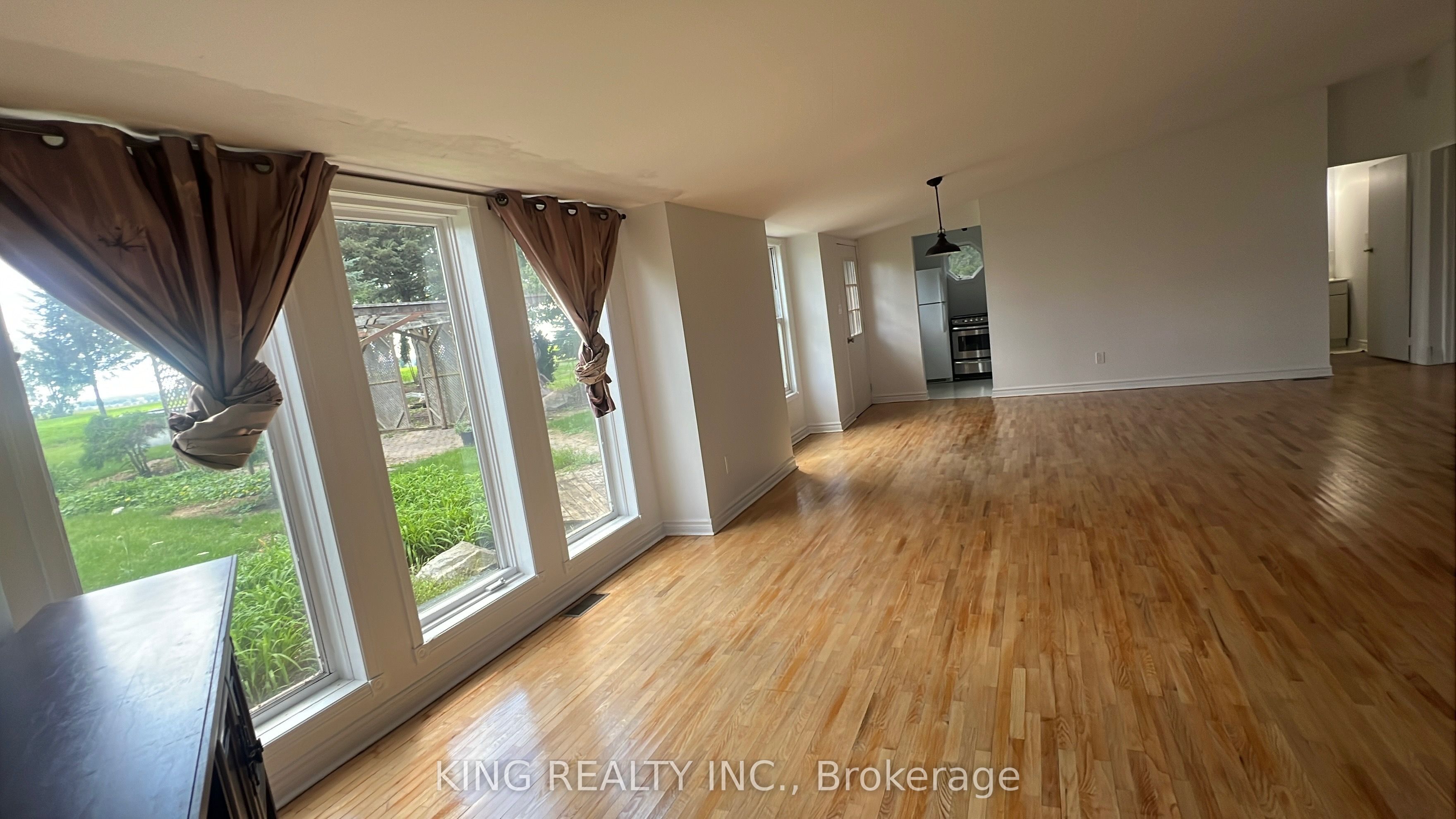Unit 1 - 431 Avon Drive N, Malahide 3
