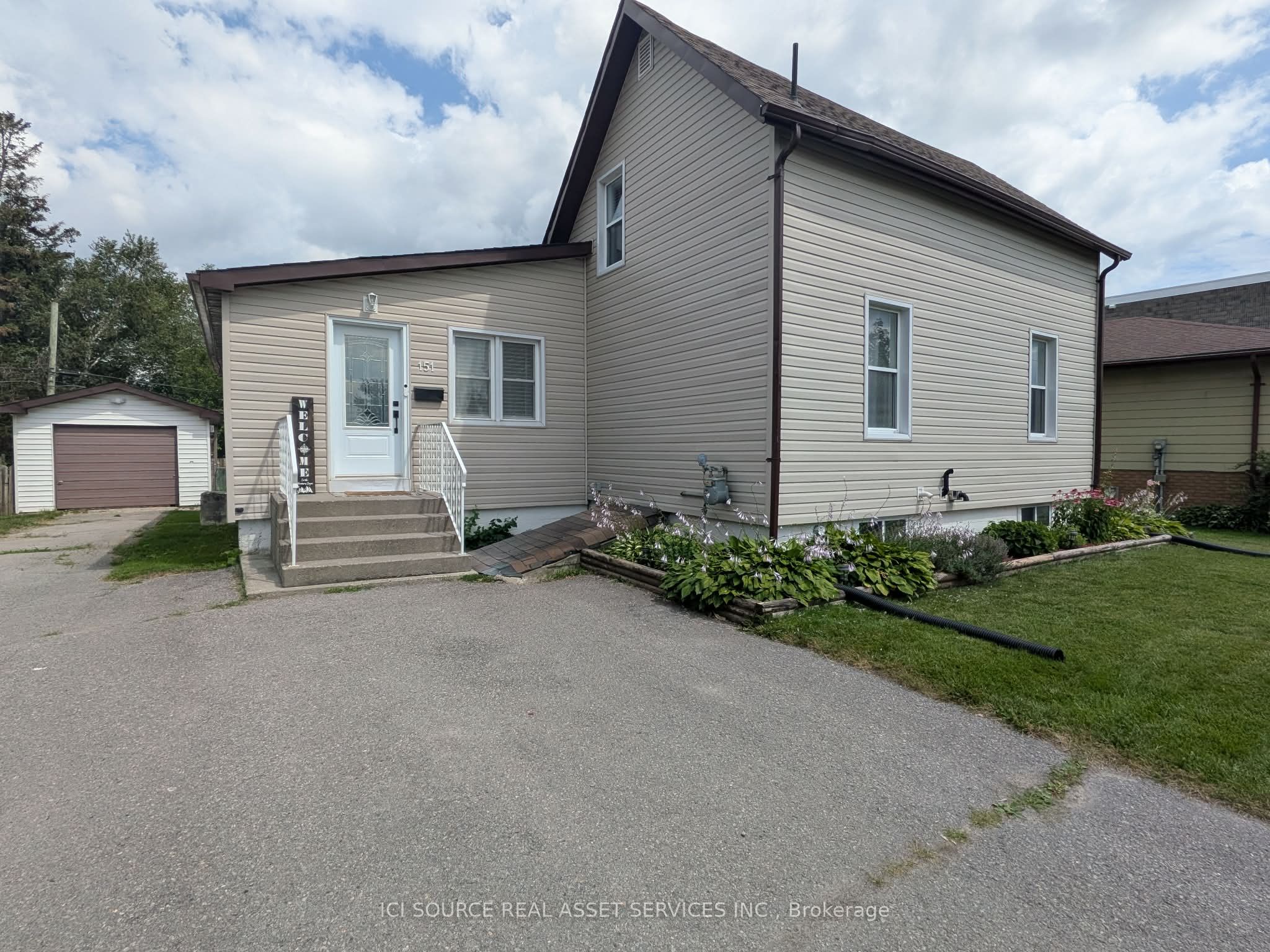 151 Singleton Drive, Belleville 2