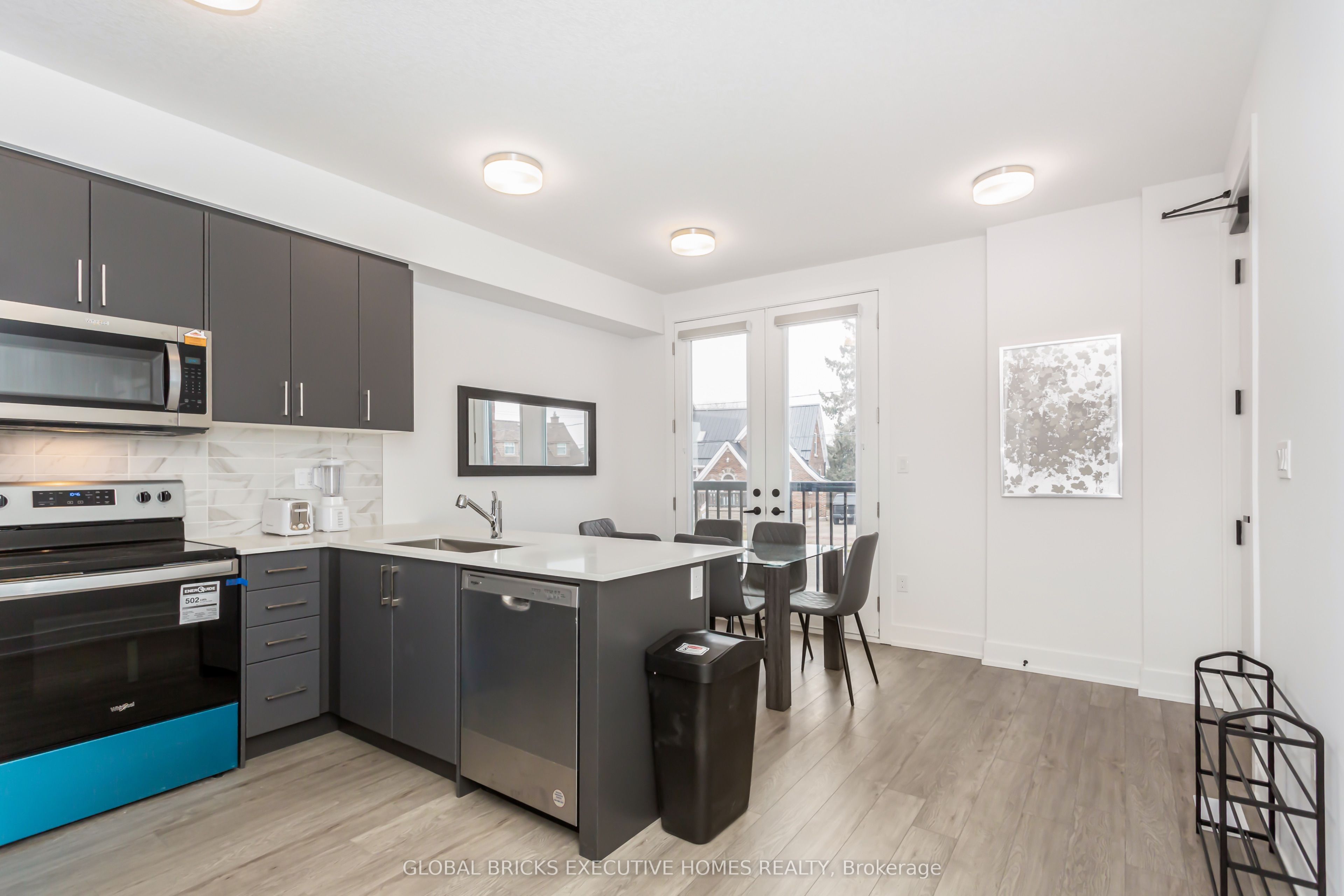 Unit 15 - 99 Roger Street, Waterloo 5
