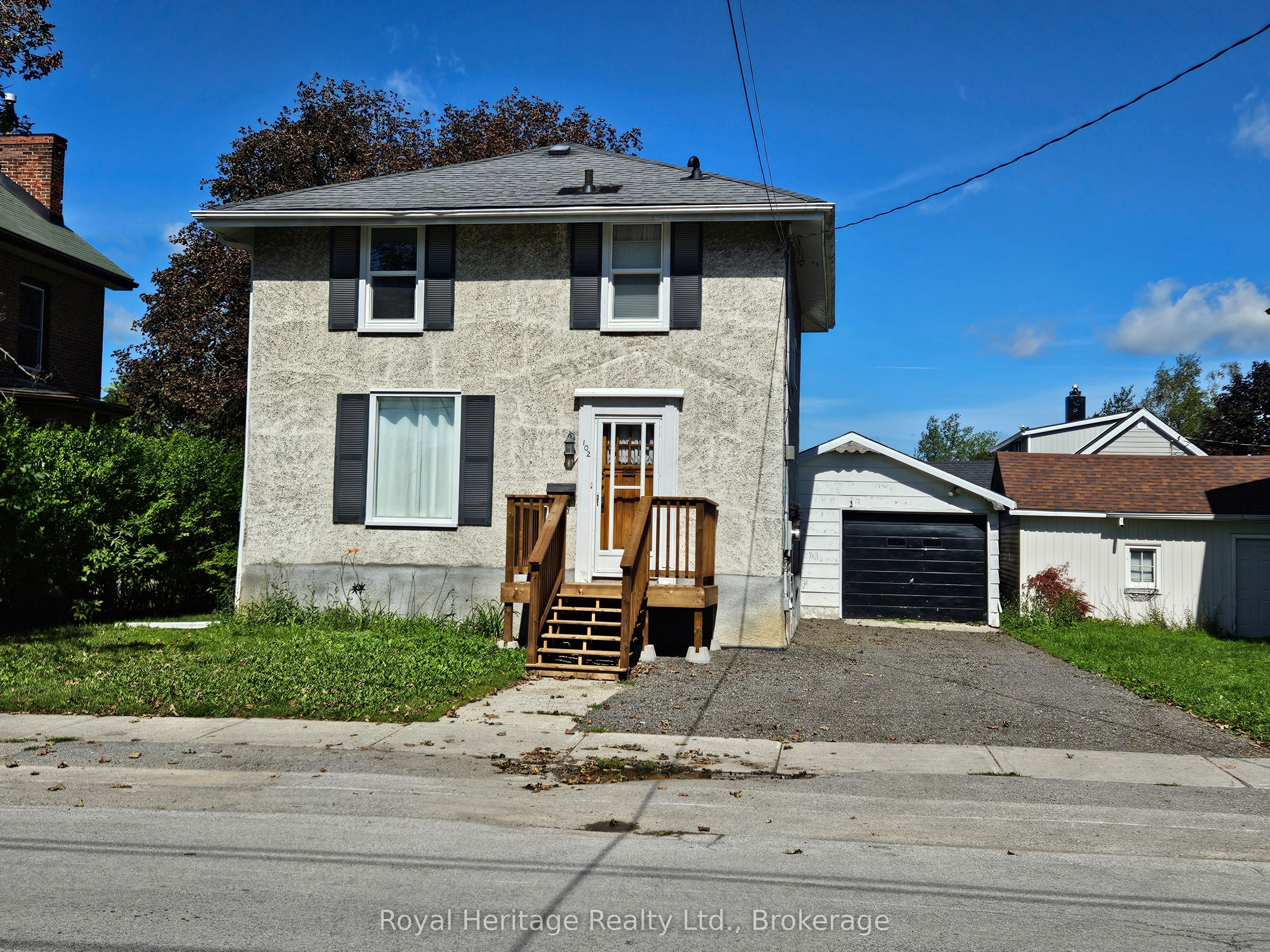 102 Catharine Street, Belleville 1