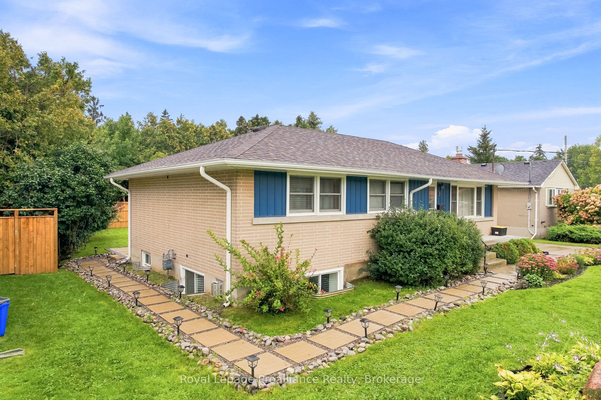 Unit B - 5 Jane Street, Cobourg 1