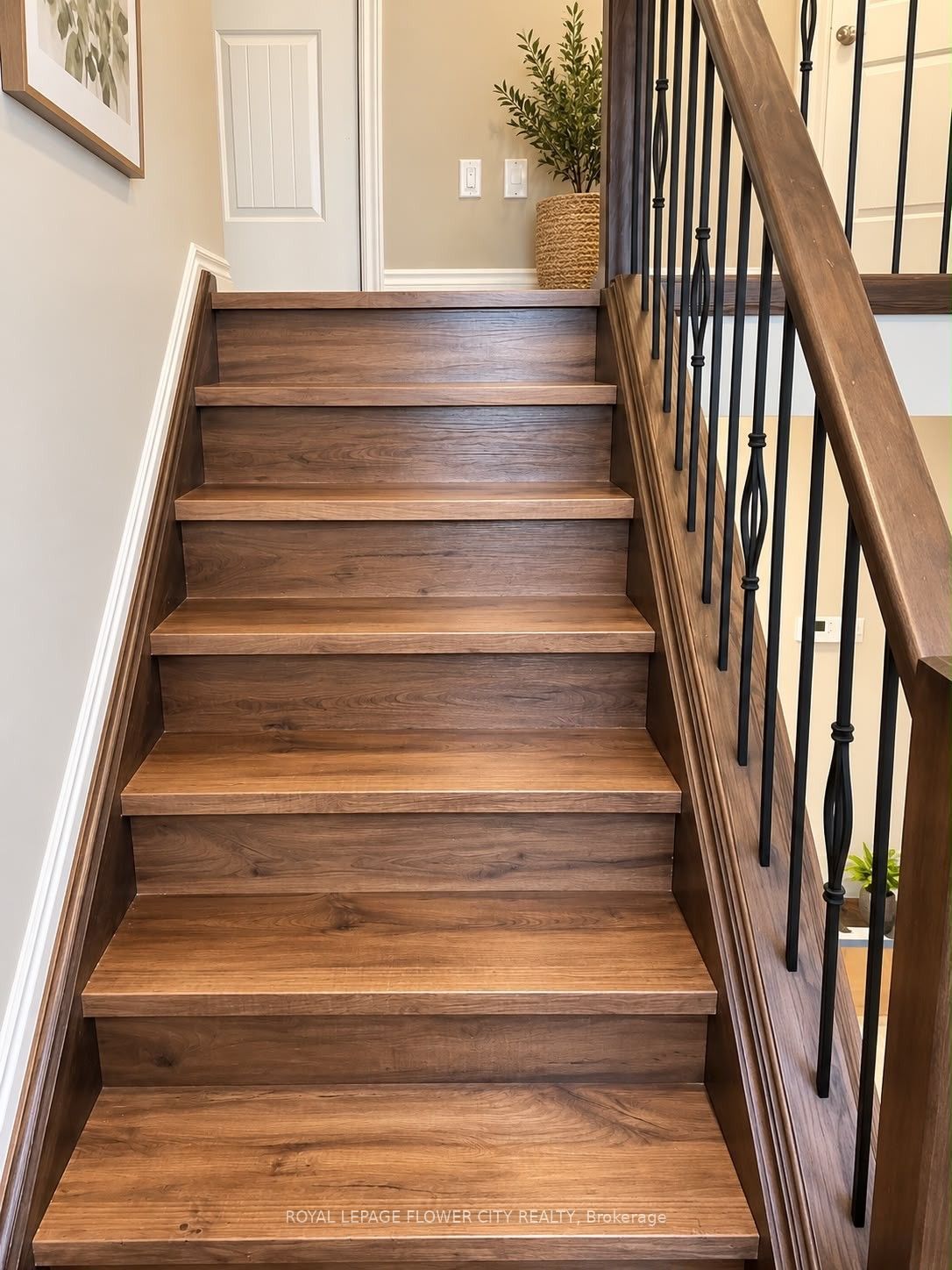 Unit Upper level - 412 Sophia Crescent, London 4