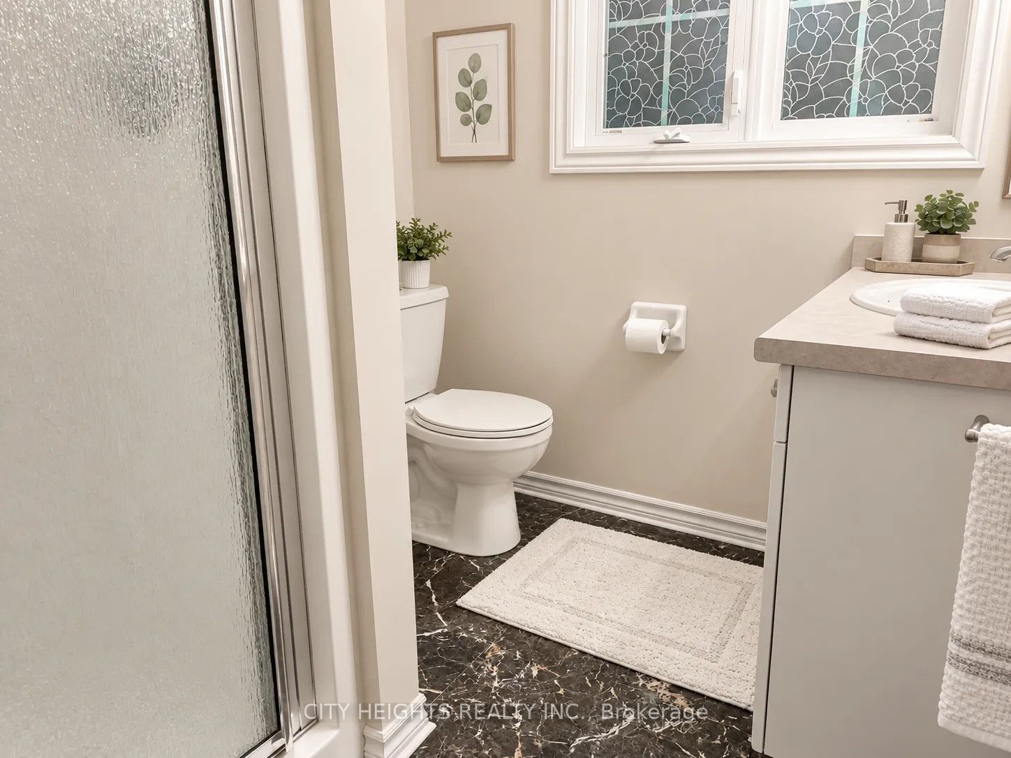 Unit Upper Level - 1058 Lexington Circle, Windsor 4