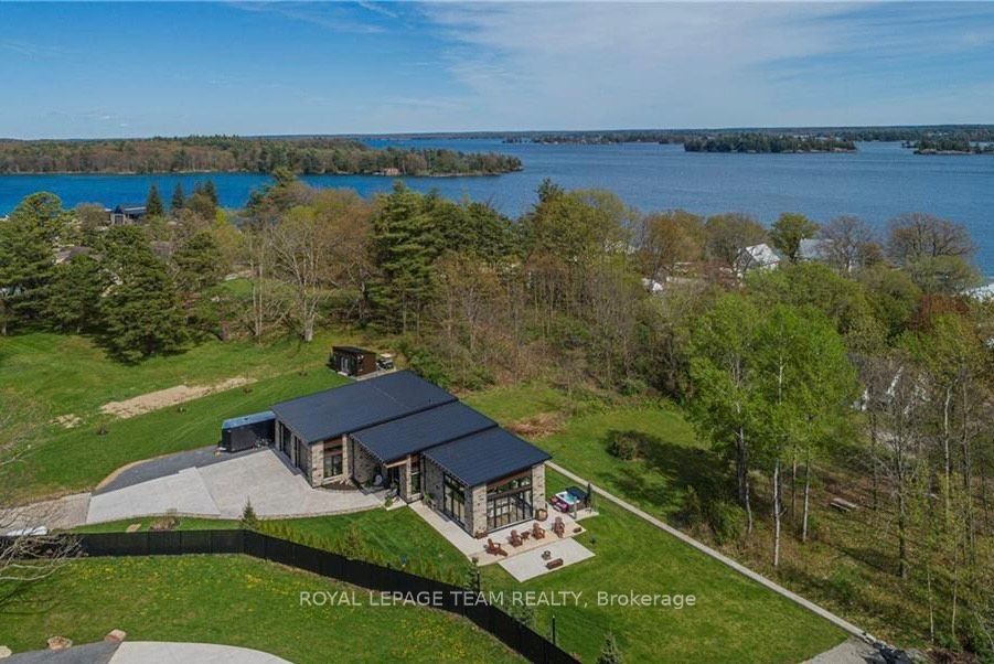 8 Headlands Way, Leeds and the Thousand Islands 2