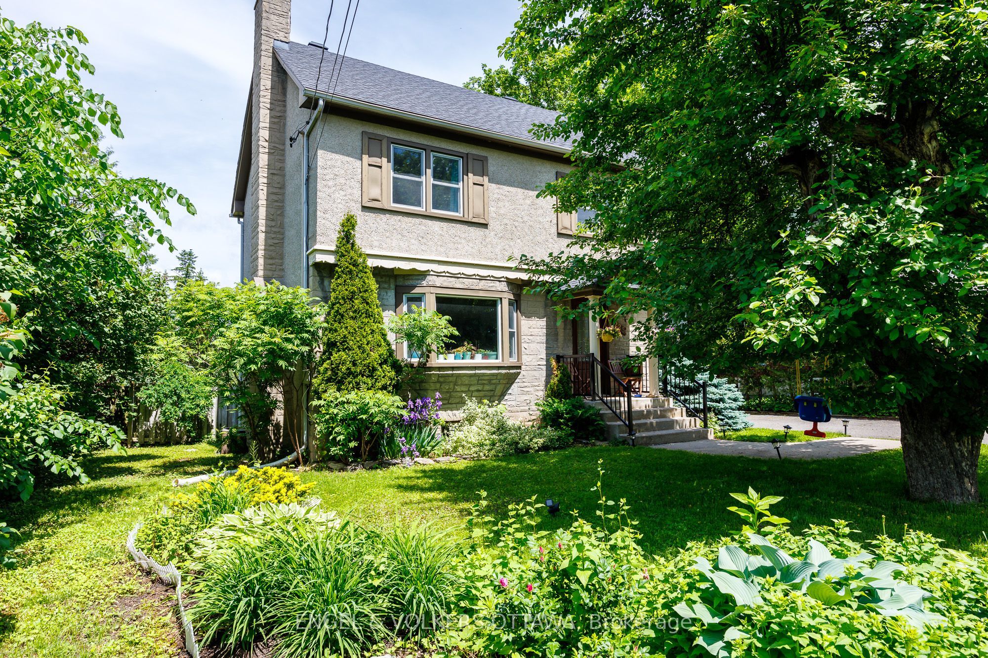 225 PLEASANT PARK Road, Ottawa 3