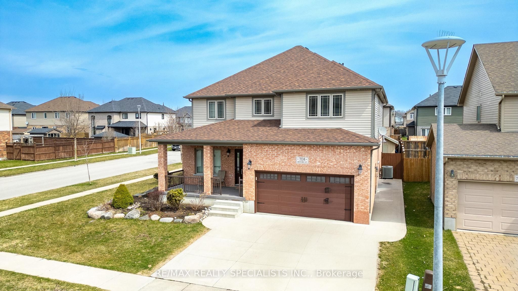 708 Spitfire Street, Woodstock 5