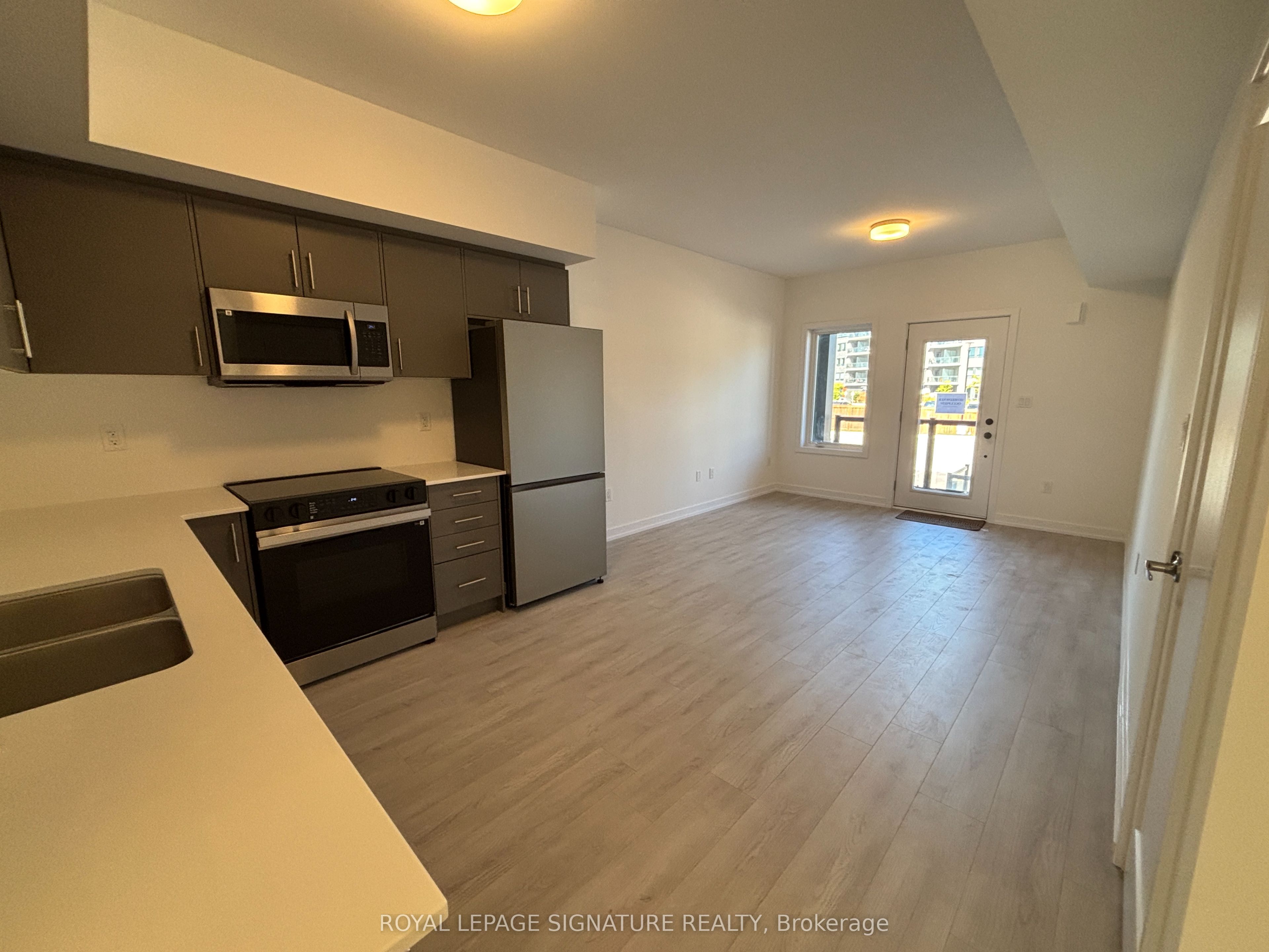 Unit 28 - 42 Lowes Road W, Guelph 2