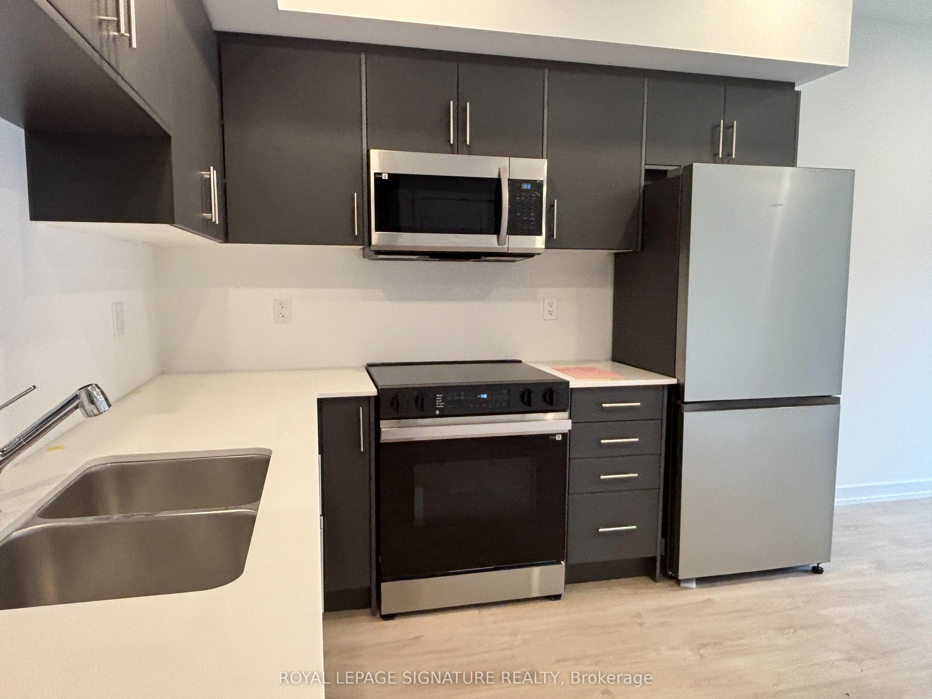 Unit 20 - 42 Lowes Road W, Guelph 5