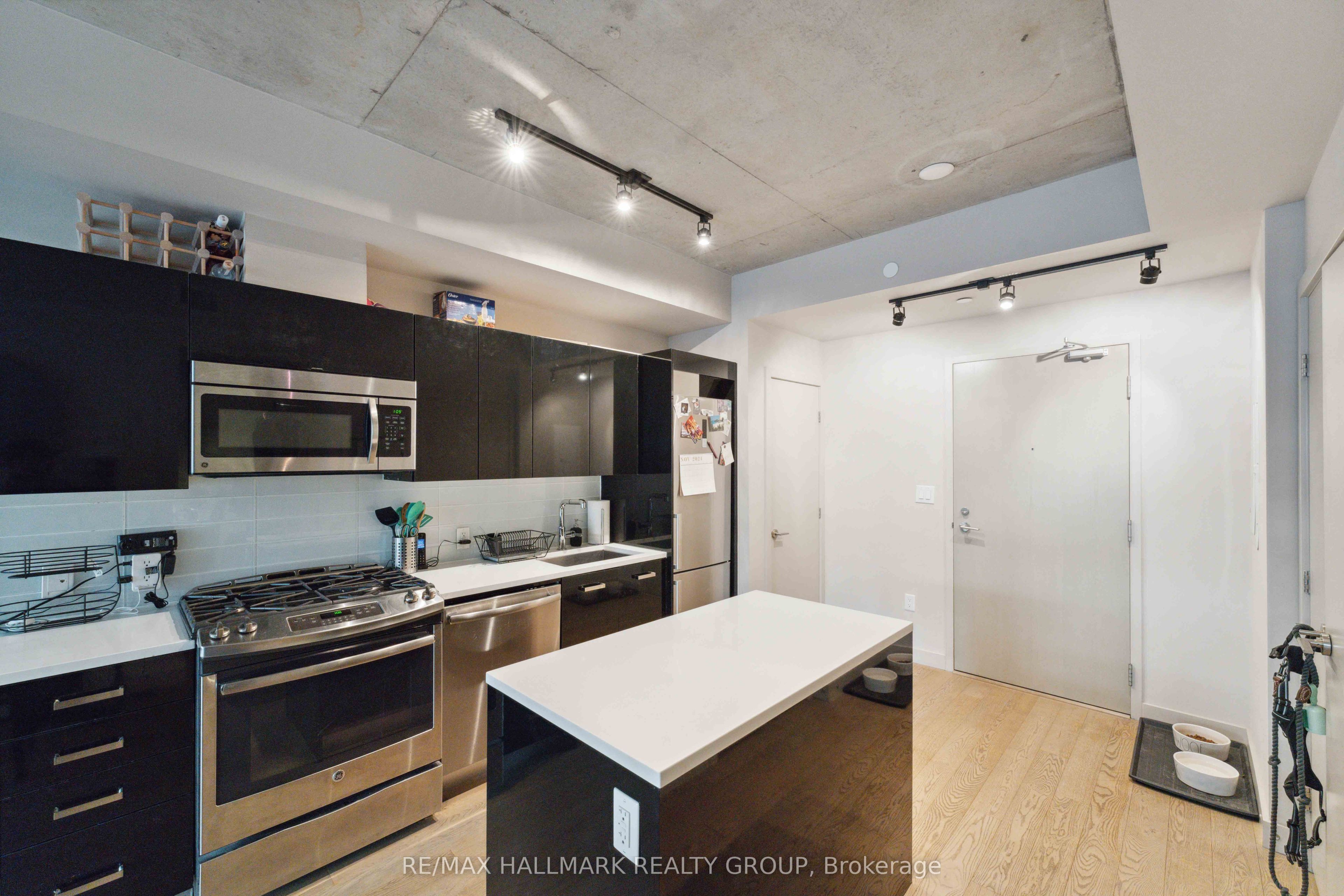 Unit 312 - 224 LYON Street N, Ottawa 3