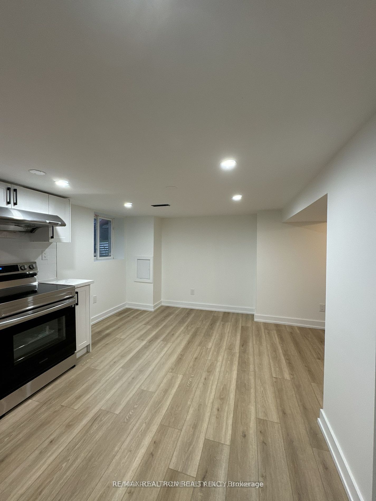 293 East 17th Street, Hamilton 2