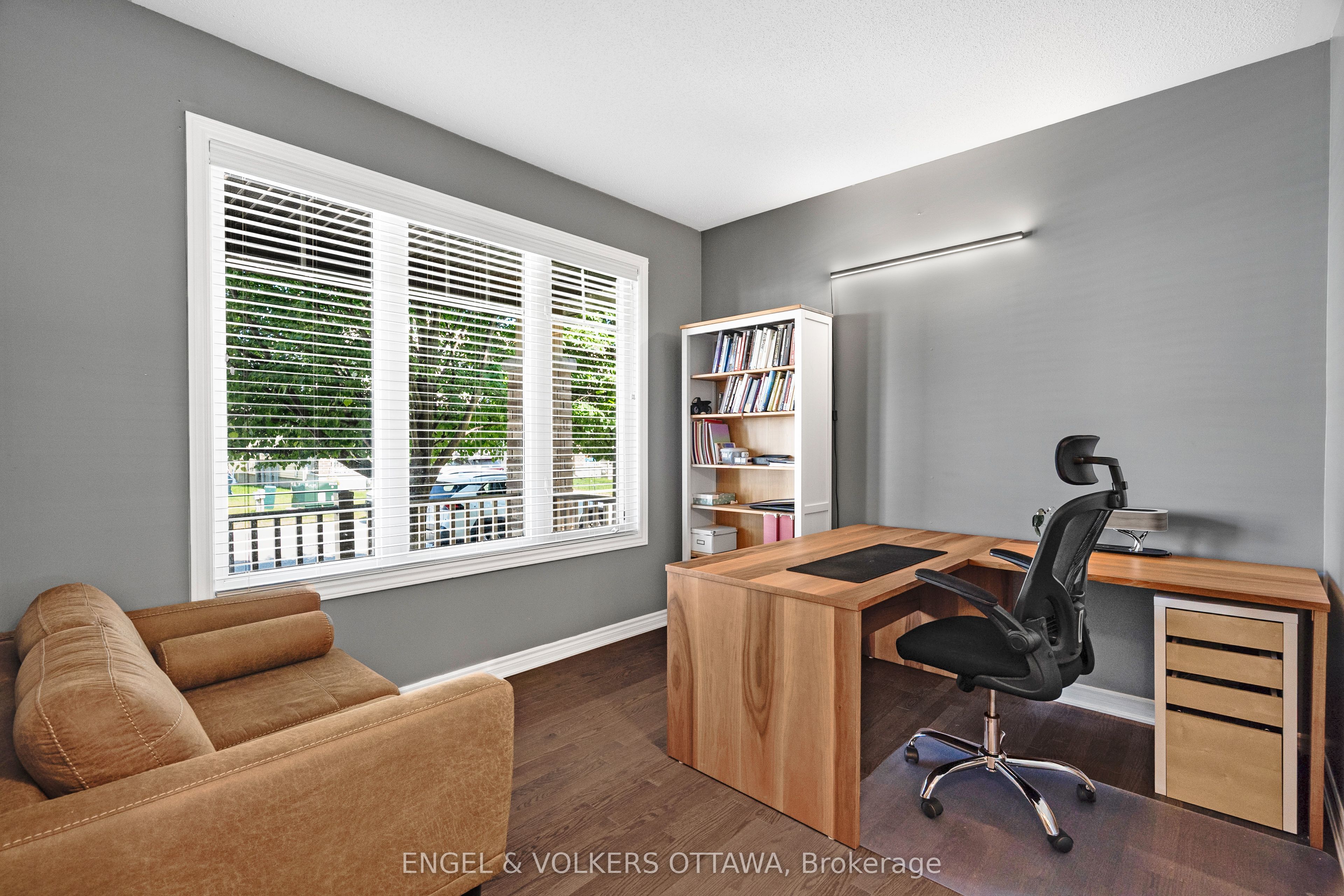 520 Brigatine Avenue, Stittsville-Goulbourn 5