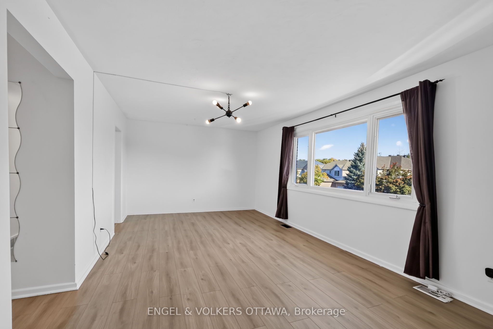Unit B - 1132 Clyde Avenue, Ottawa 5
