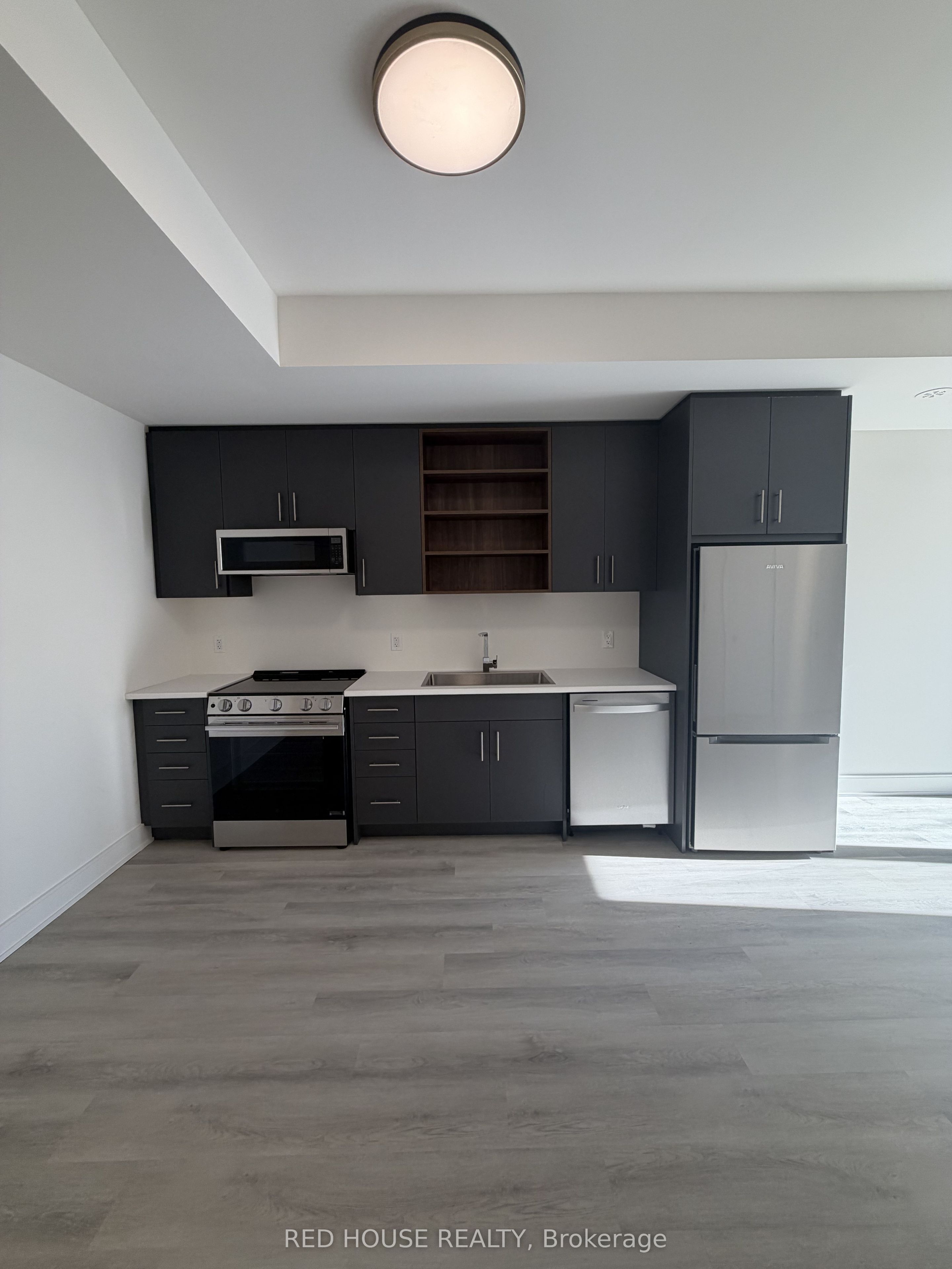 210 Ellis Avenue, St. Catharines 3