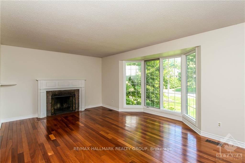 570 DUFF Crescent, Orleans-Gloucester 5