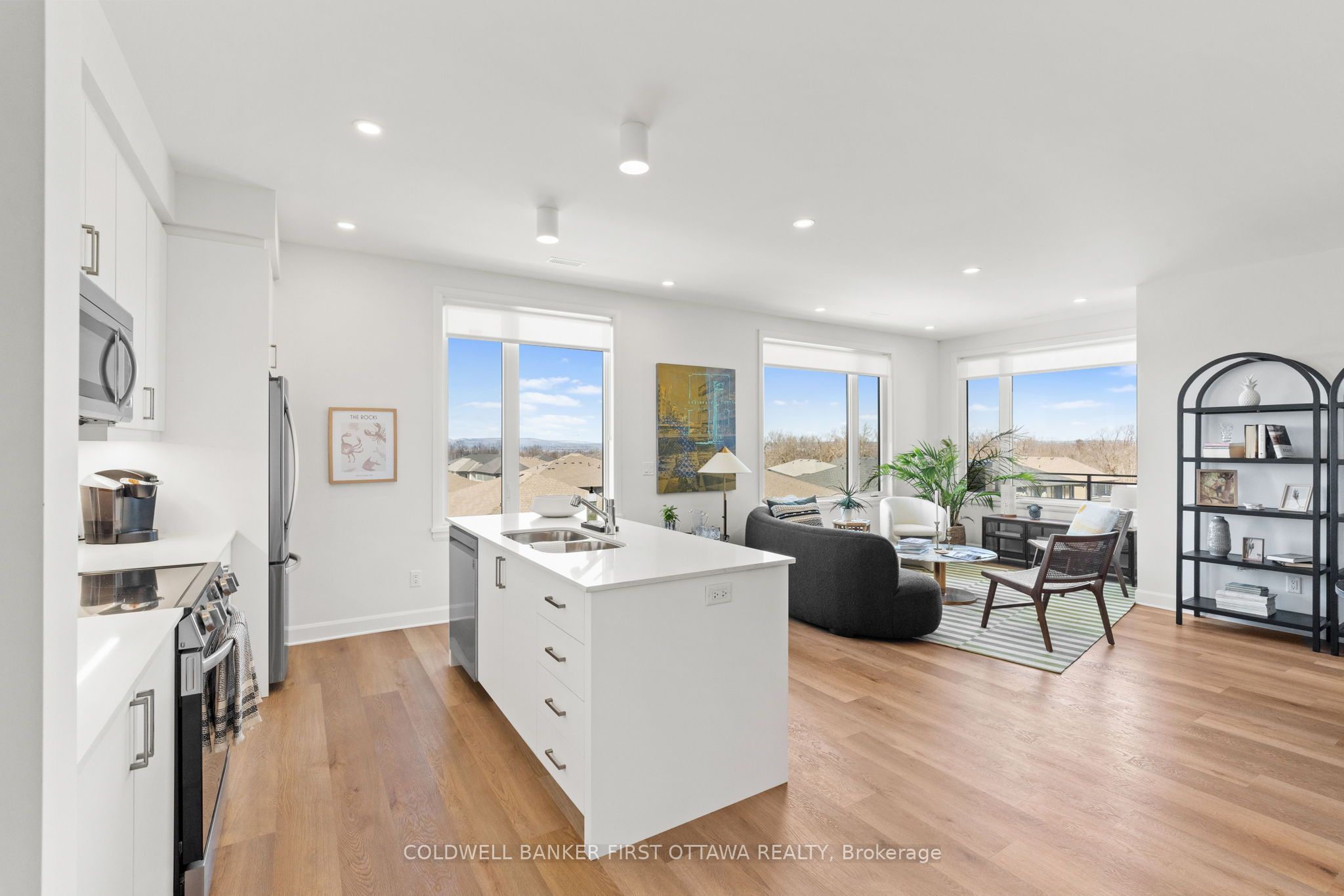 Unit 204 - 520 PIMIWIDON Street, Ottawa 4