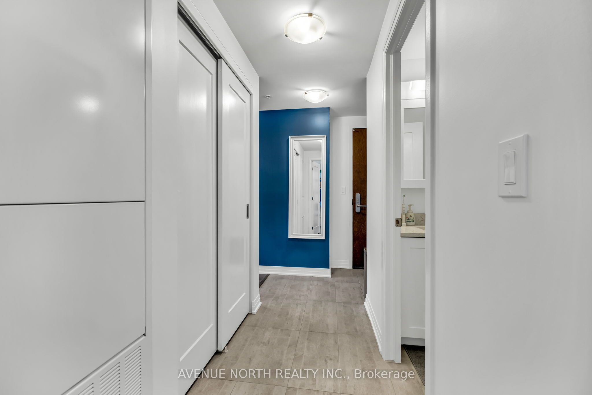 Unit 2001 - 805 carling Avenue, Ottawa 3