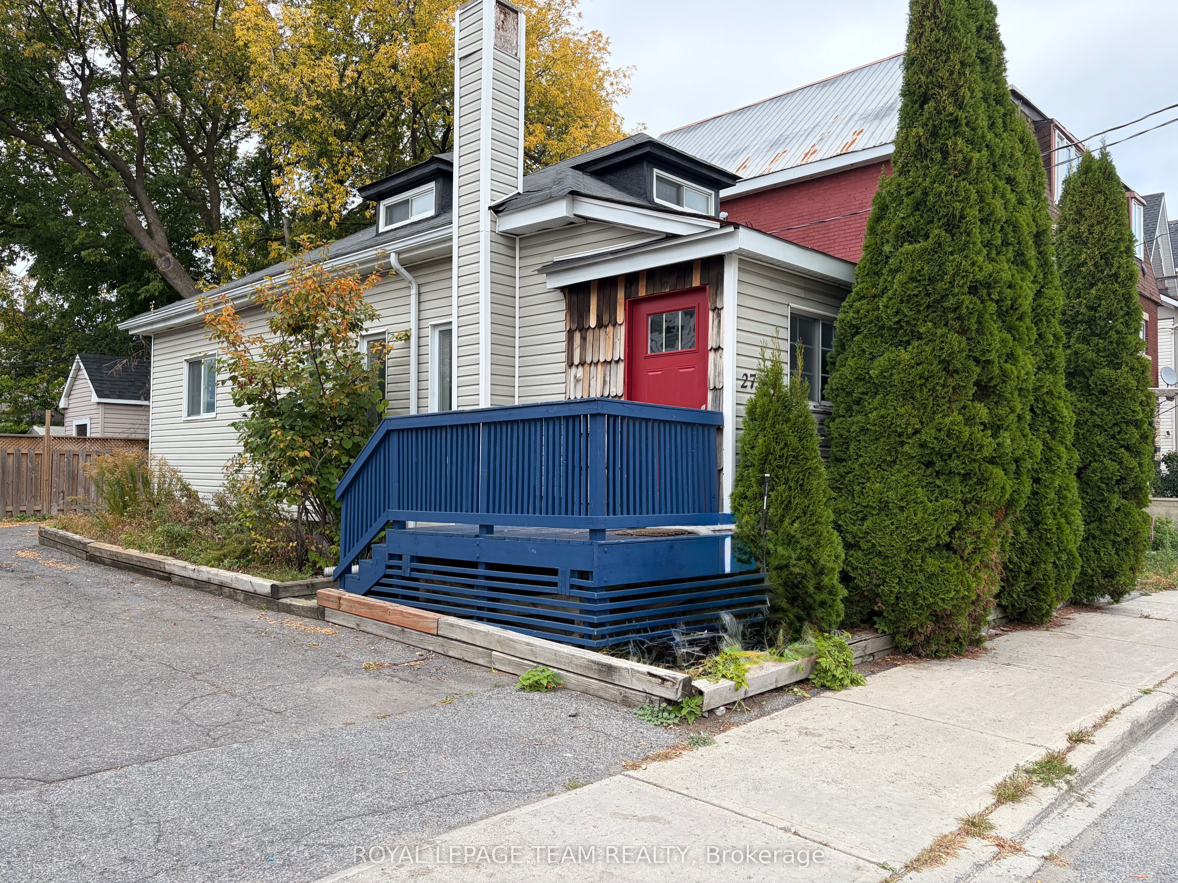27 POPLAR Street, Ottawa 2