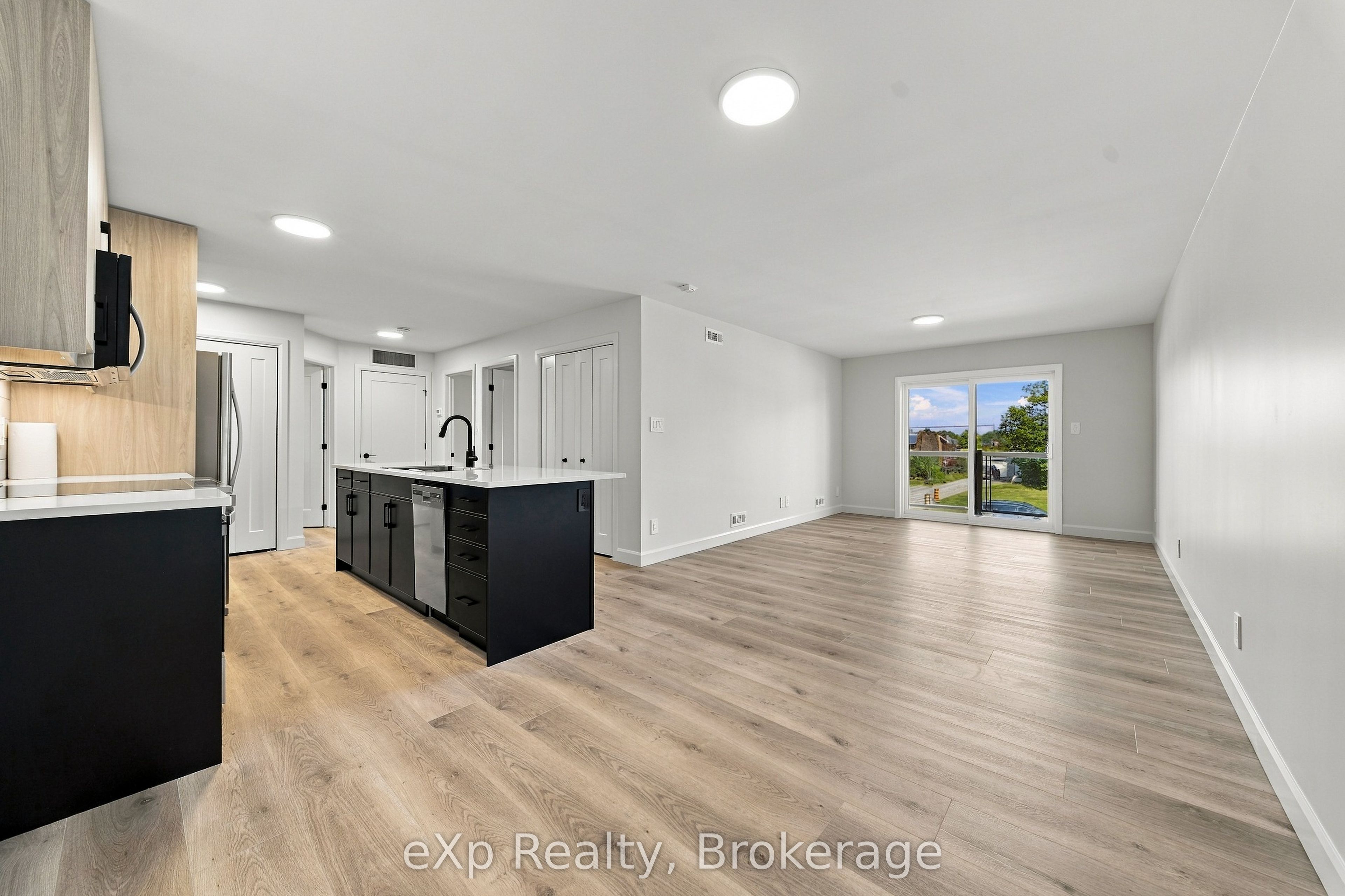 Unit 204 - 10 Hillside Meadow Drive, Quinte West 3