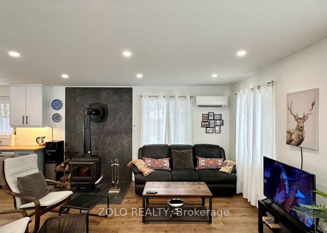 886 Monck Road, Kawartha Lakes 3