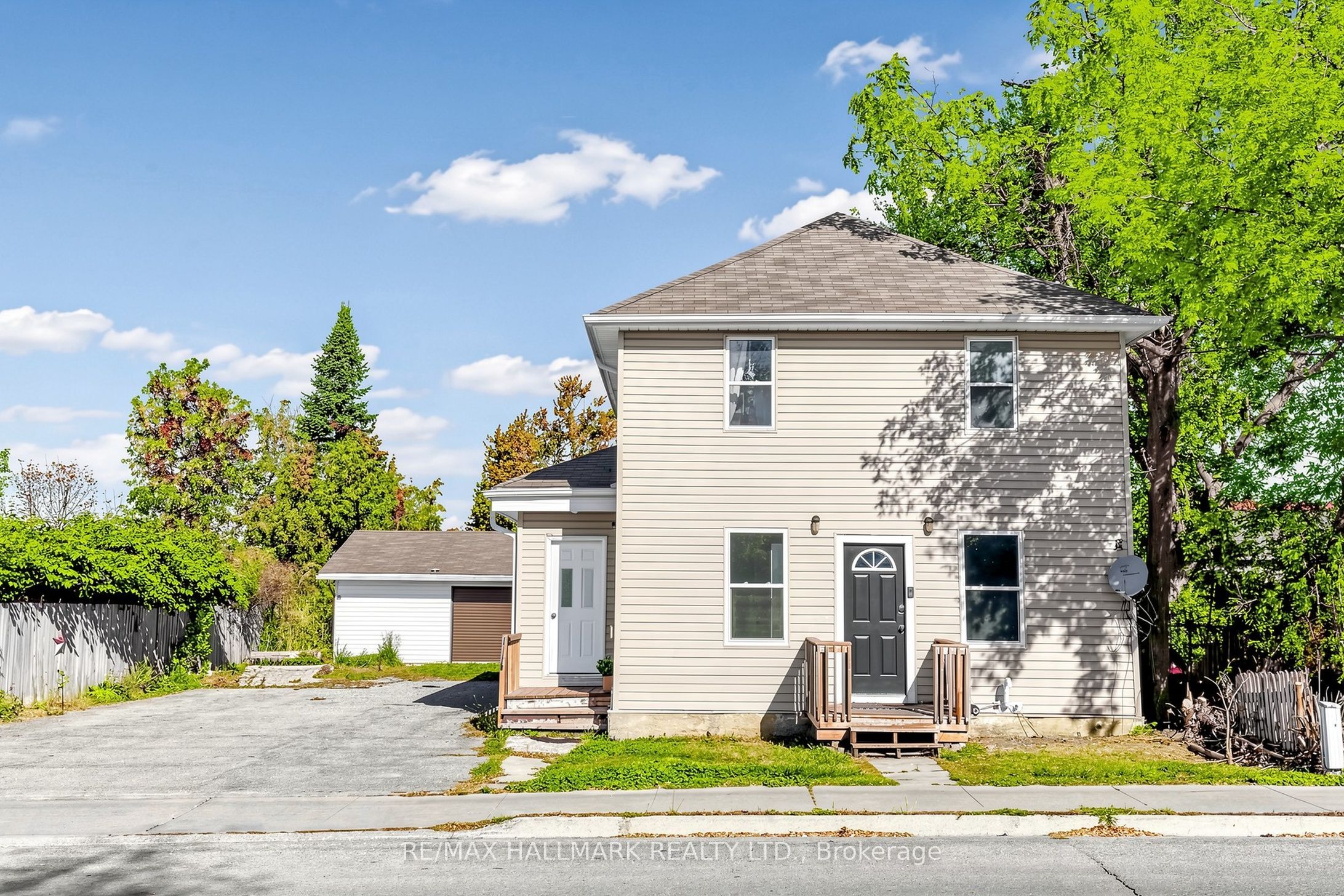 4 Mary Street, Kawartha Lakes 2