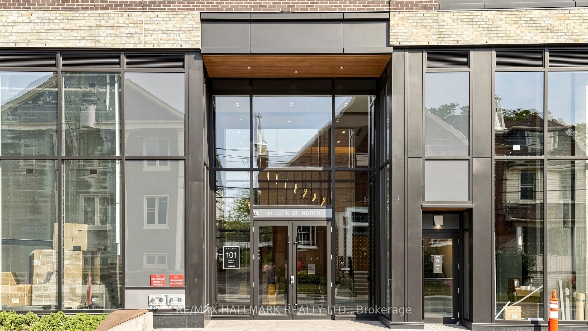 Unit 719 - 101 John Street N, Hamilton 4