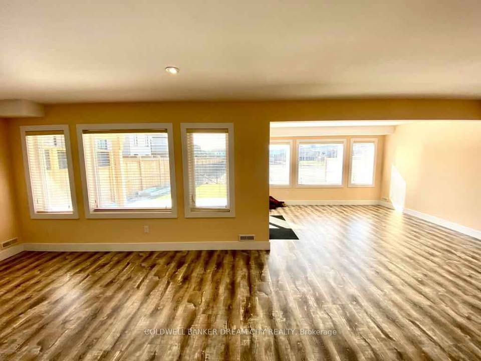 Unit Lower - 1236 Medway Park Drive, London 2