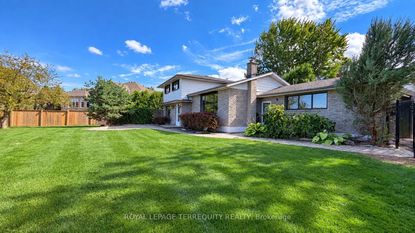 410 Kerman Avenue, Grimsby 3