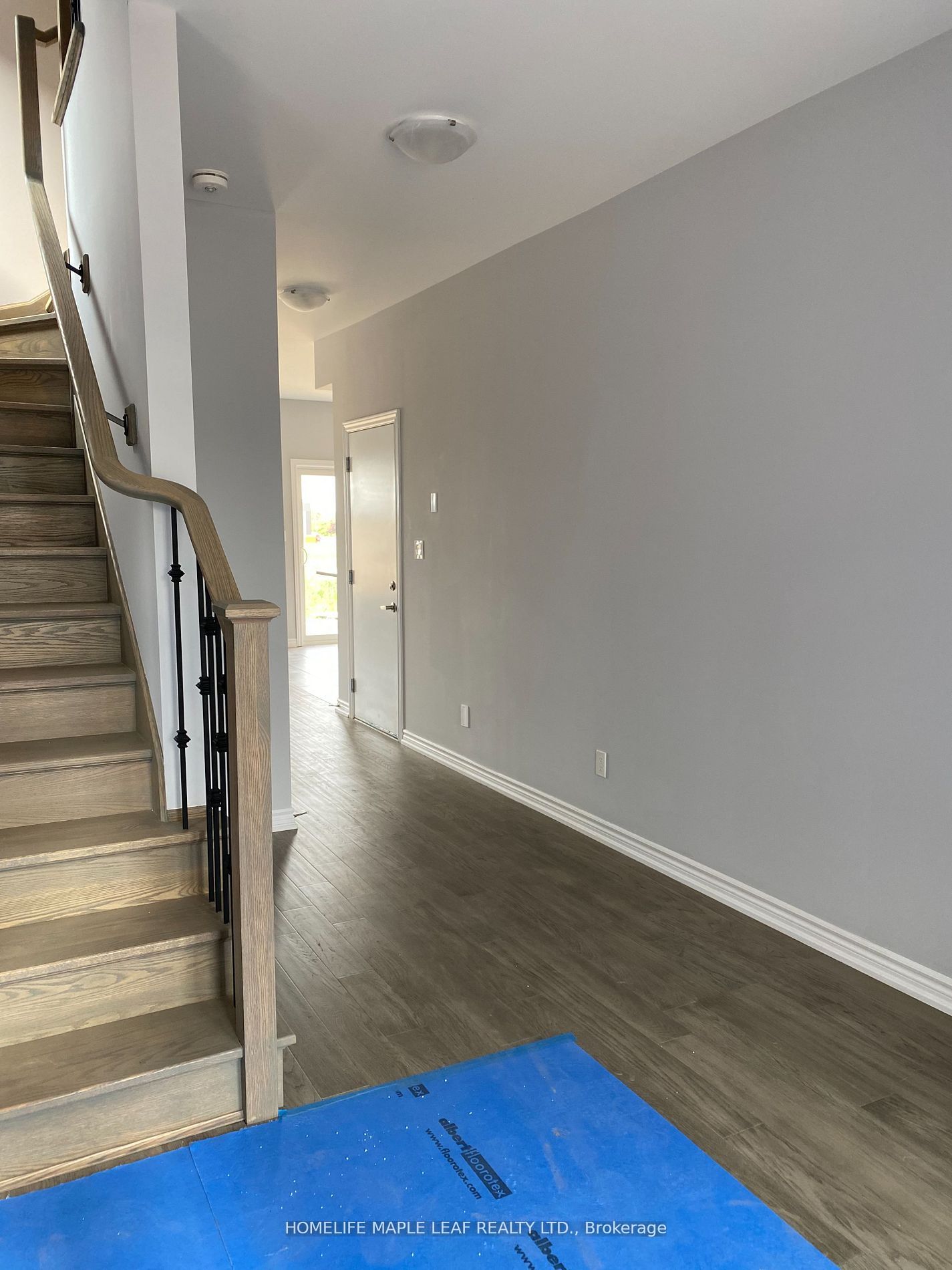 Unit 6 - 5672 Dorchester Road, Niagara Falls 4