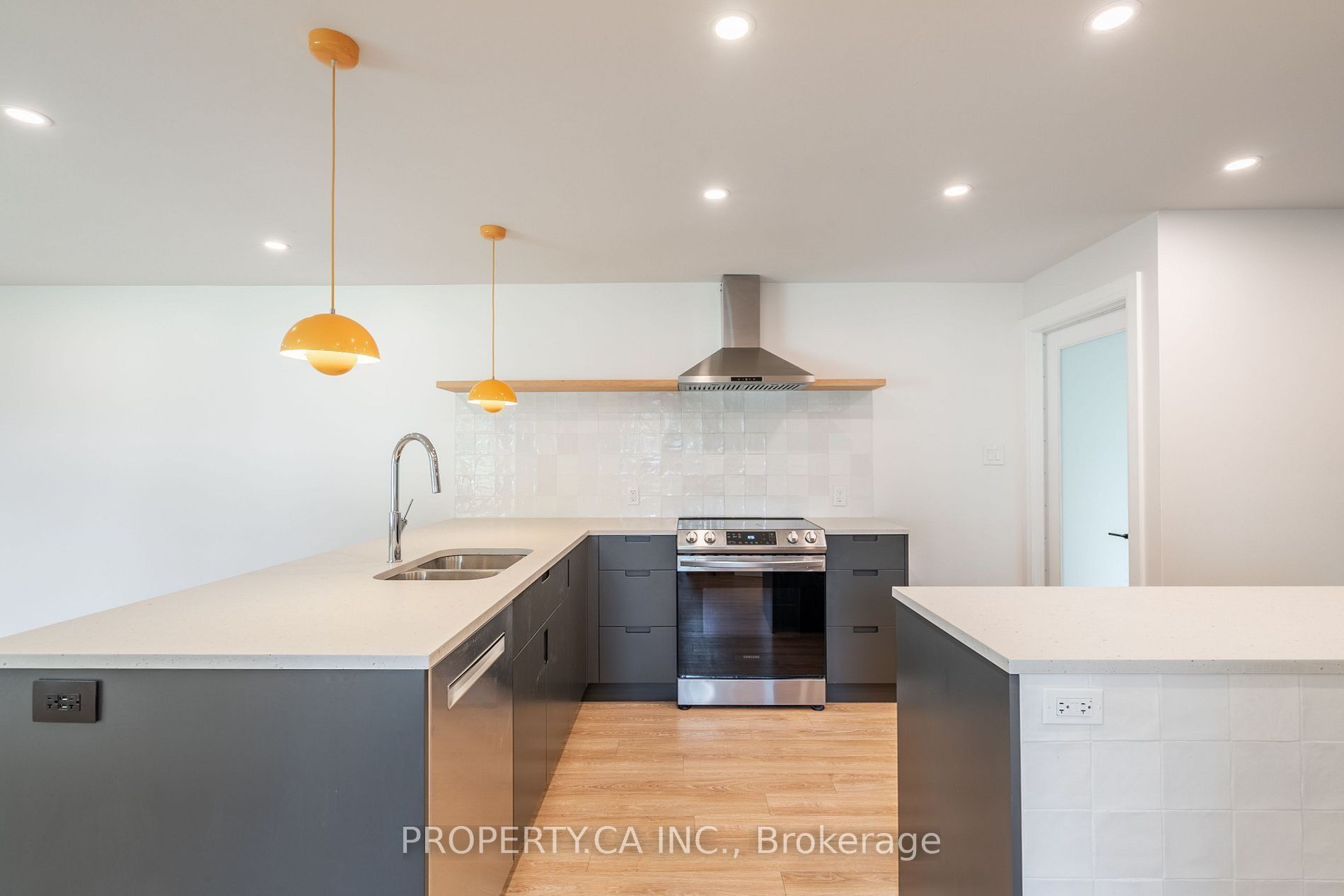 Unit Main - 57 McElroy Road, Hamilton 4
